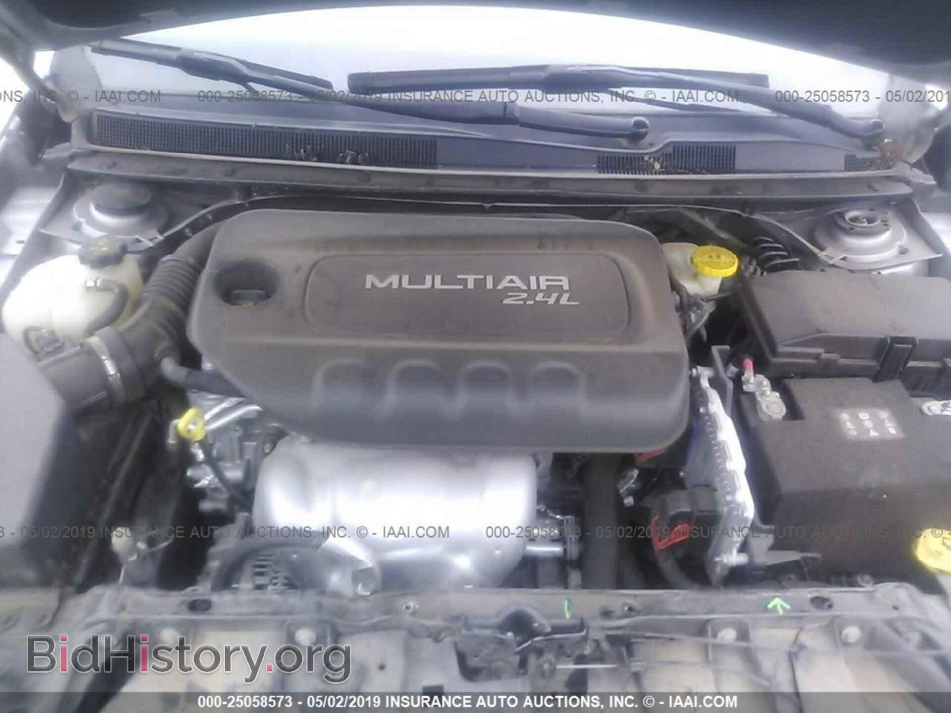 2016 CHRYSLER 200 - VIN: 1C3CCCAB7GN102547 - Photo 10
