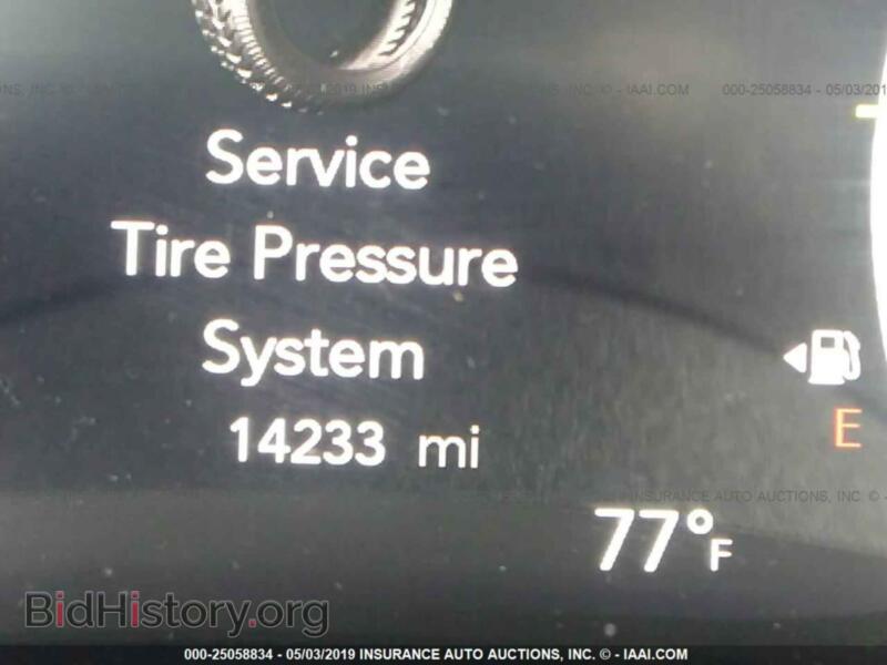 2018 Chrysler PACIFICA (VIN 2C4RC1GG6JR307770) — photo 7 of 10