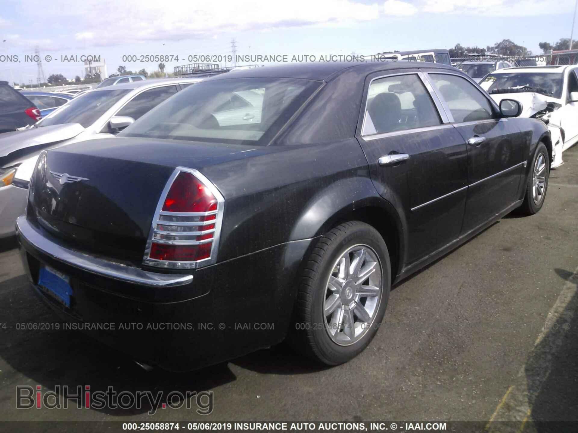 2005 CHRYSLER 300C - VIN: 2C3AA63H95H150573 - Photo 4