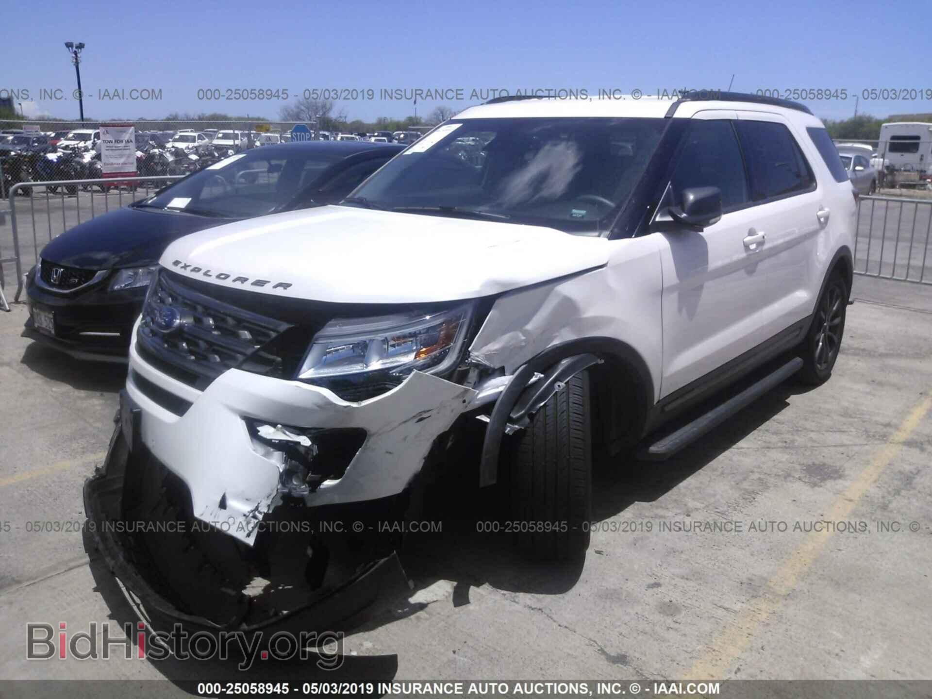 2018 FORD EXPLORER - VIN: 1FM5K7D84JGB09977 - Photo 2