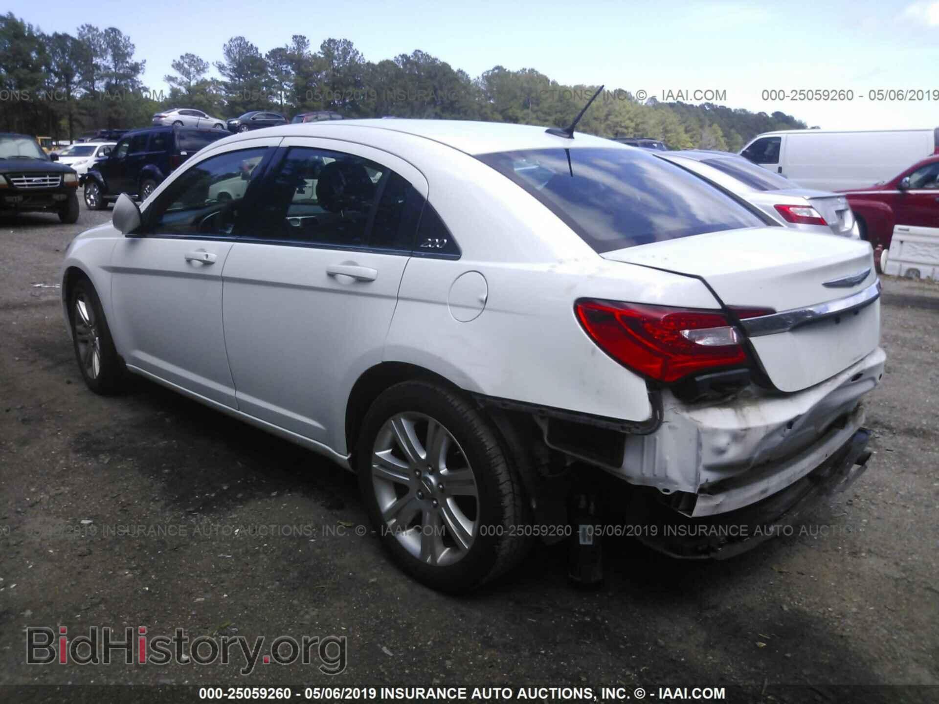 2013 CHRYSLER 200 - VIN: 1C3CCBBB1DN734755 - Photo 3