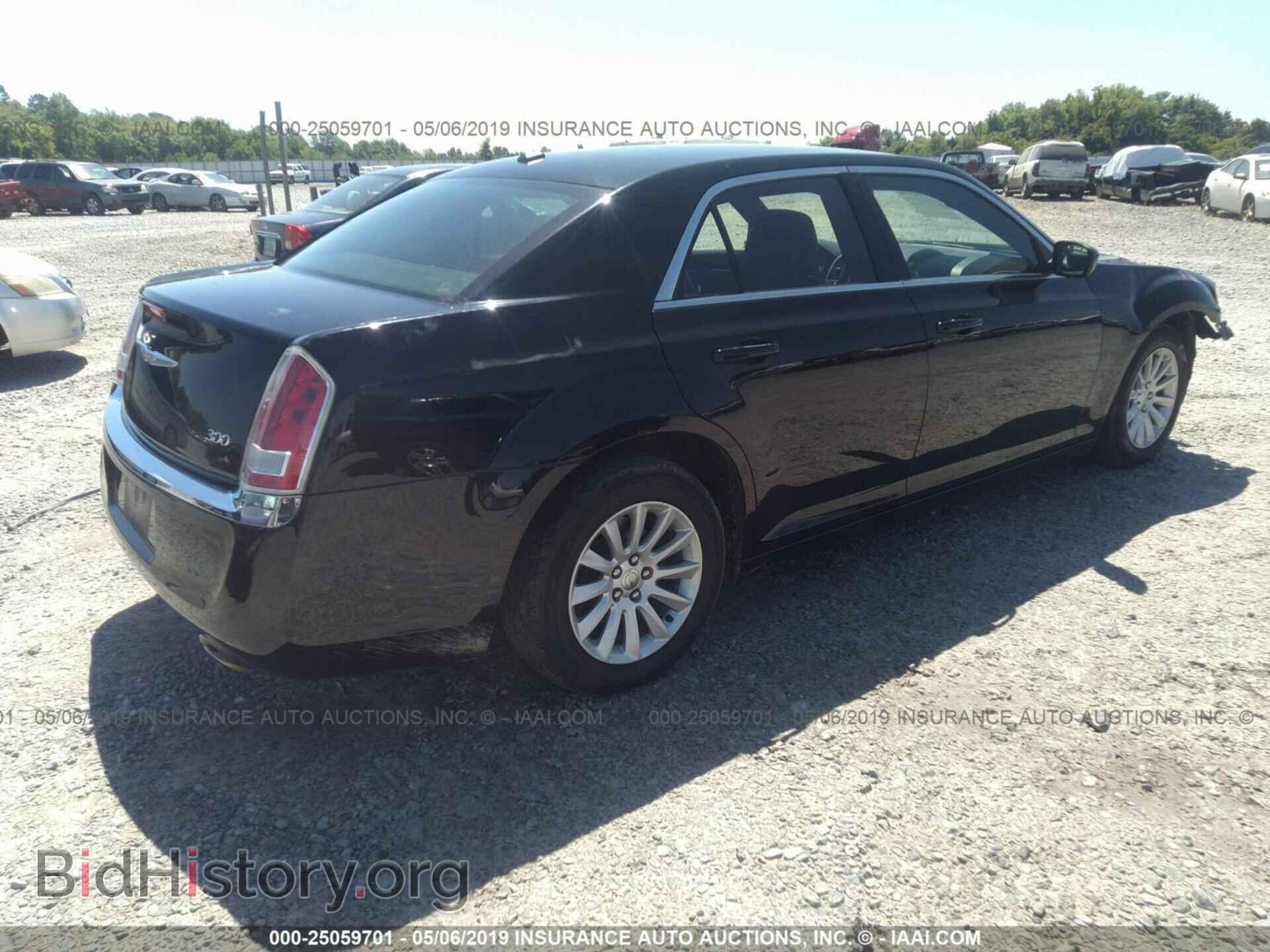 2013 CHRYSLER 300 - VIN: 2C3CCAAG1DH599292 - Фото 4