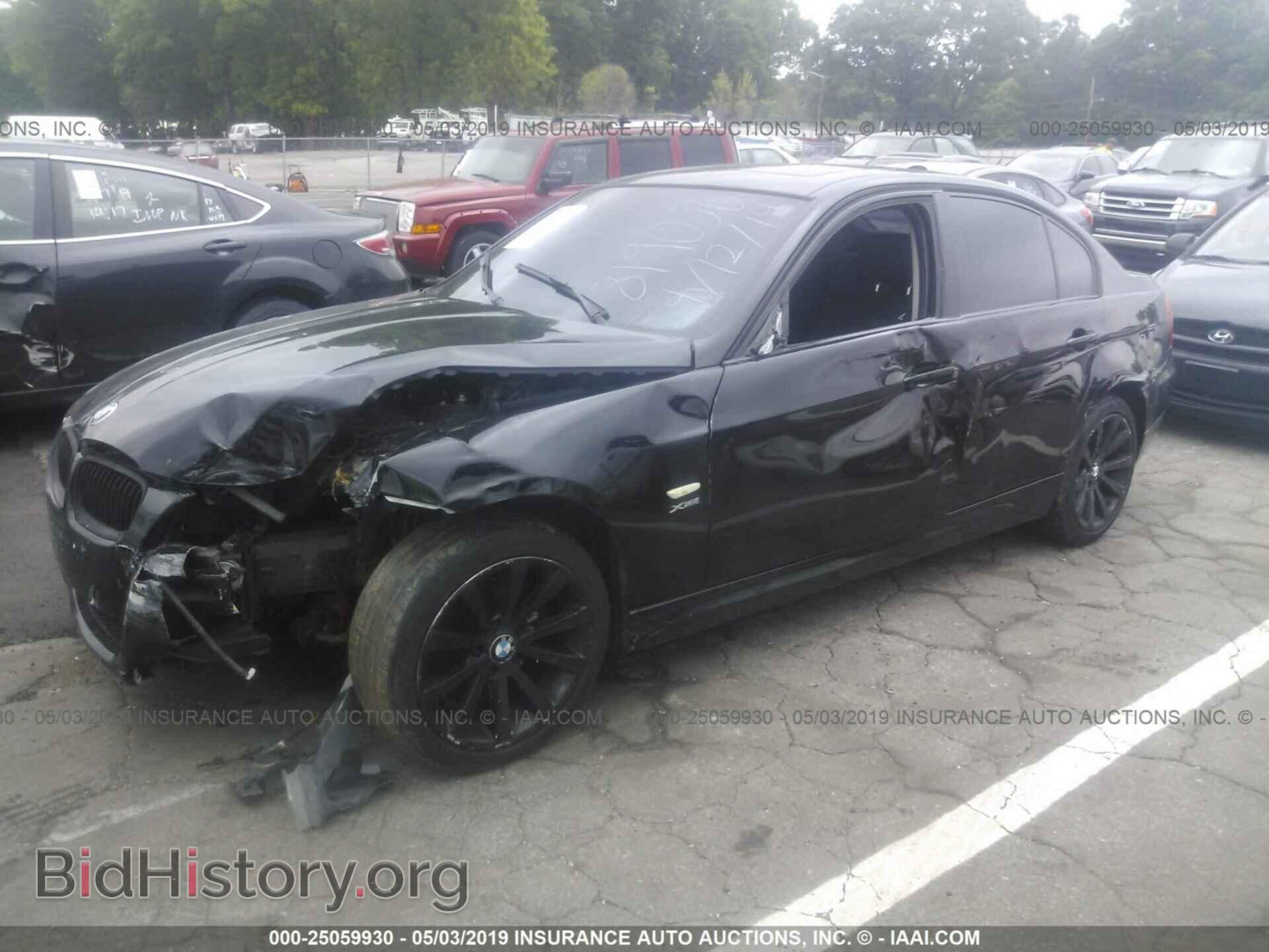 2011 BMW 328 - VIN: WBAPK7C57BA819056 - Фото 2