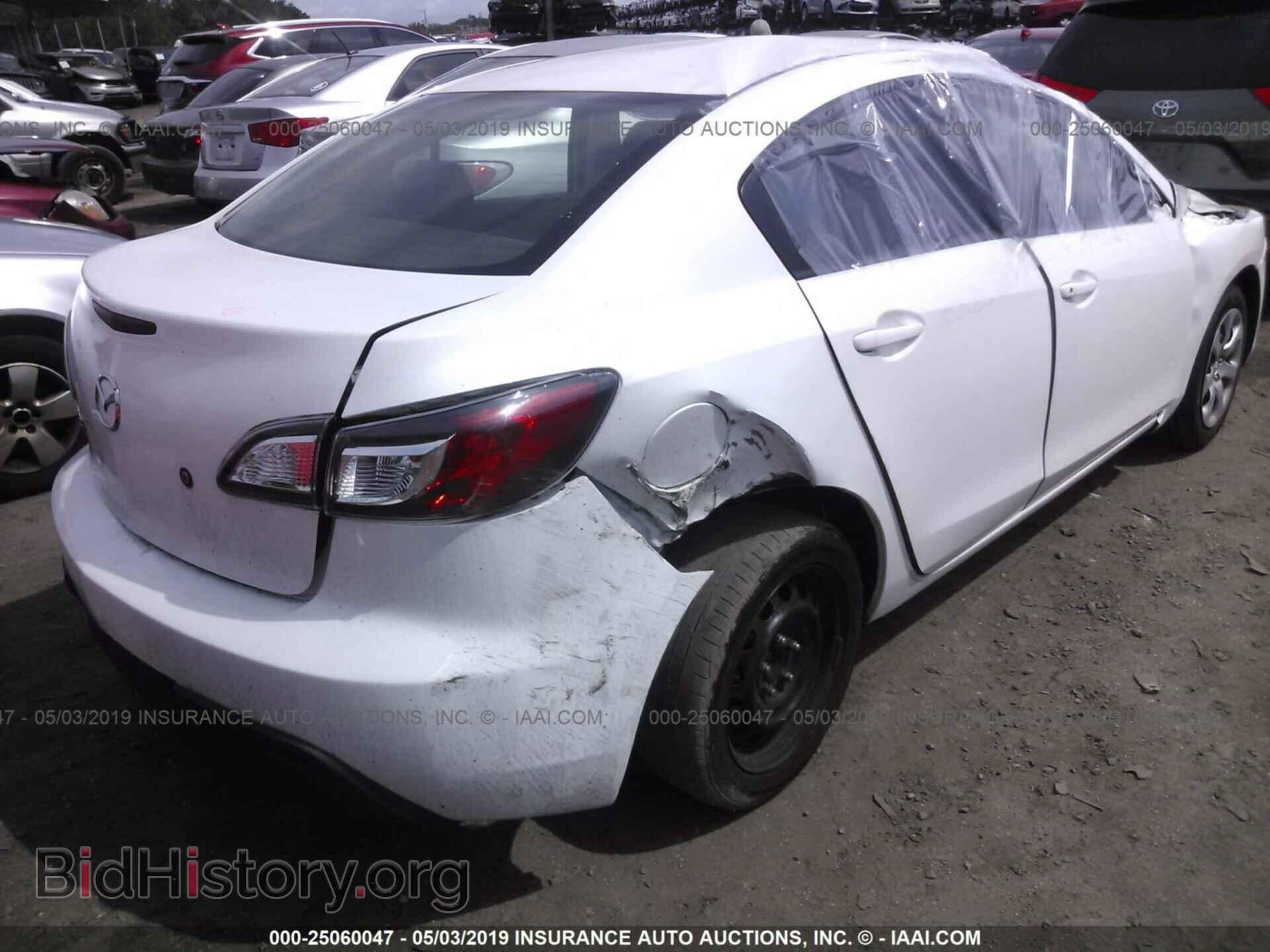 2011 MAZDA 3 - VIN: JM1BL1UG5B1496472 - Фото 4