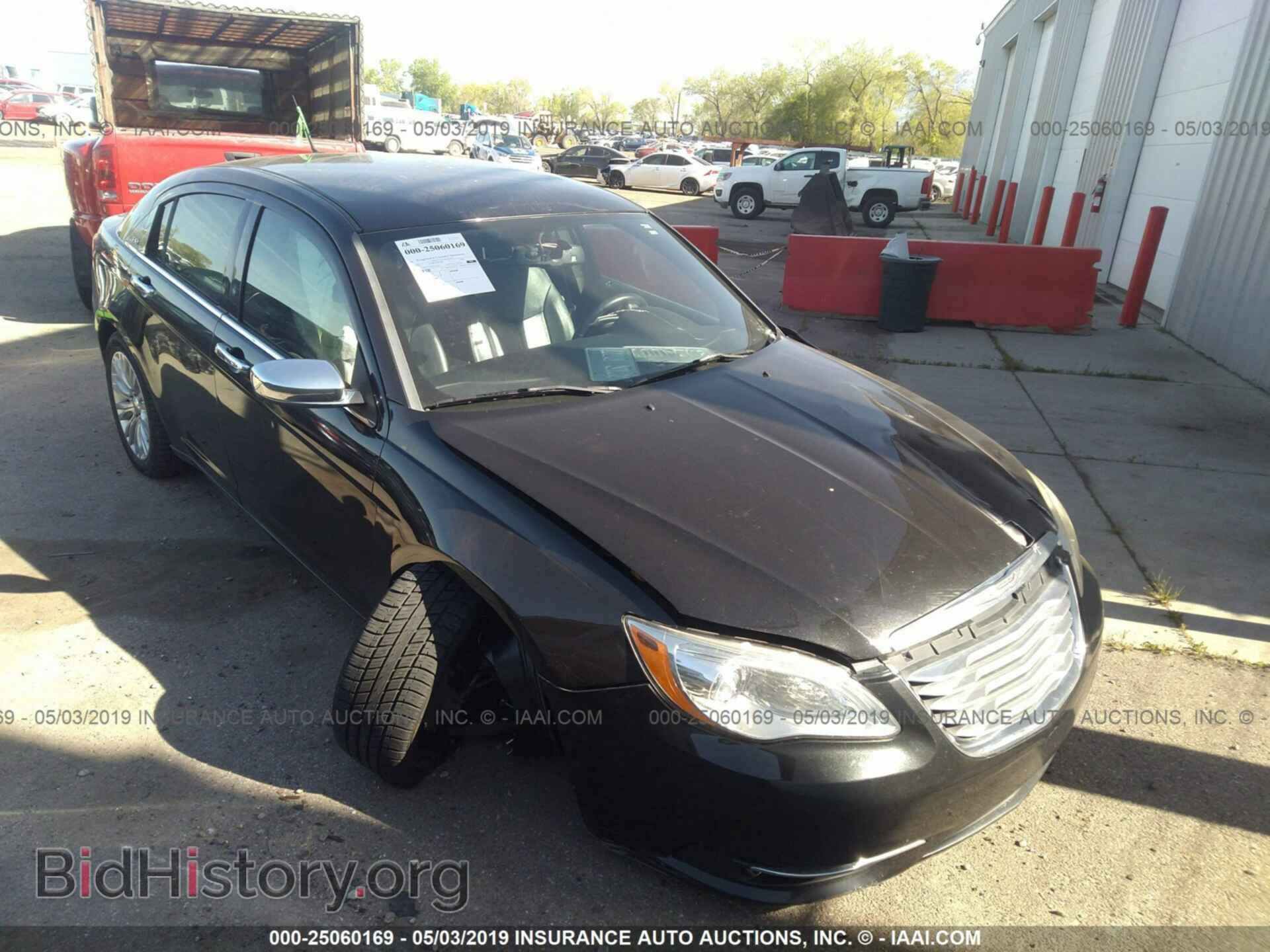 Фотография 1C3BC2FG3BN517545 - CHRYSLER 200 2011