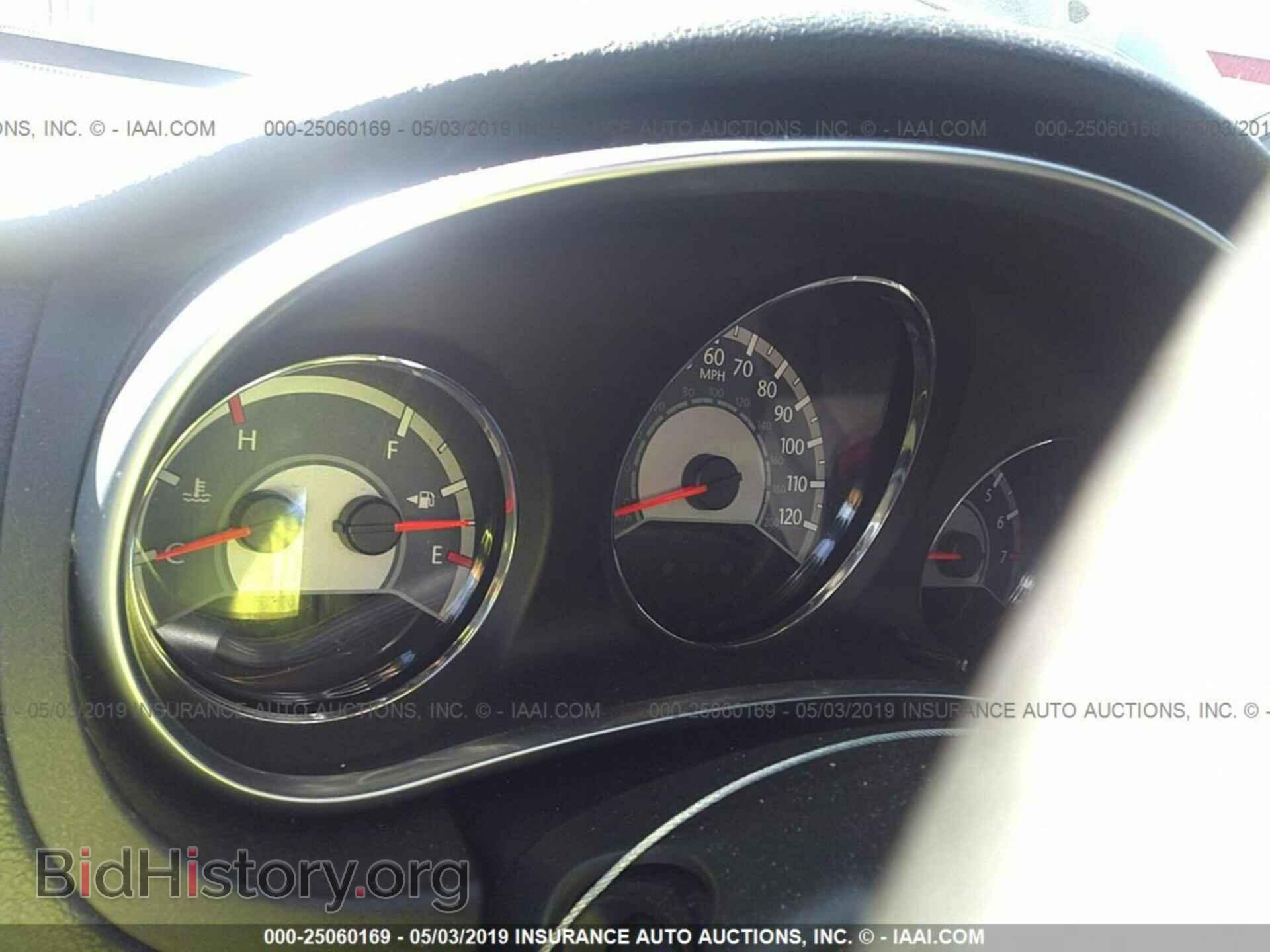 2011 CHRYSLER 200 - VIN: 1C3BC2FG3BN517545 - Фото 7