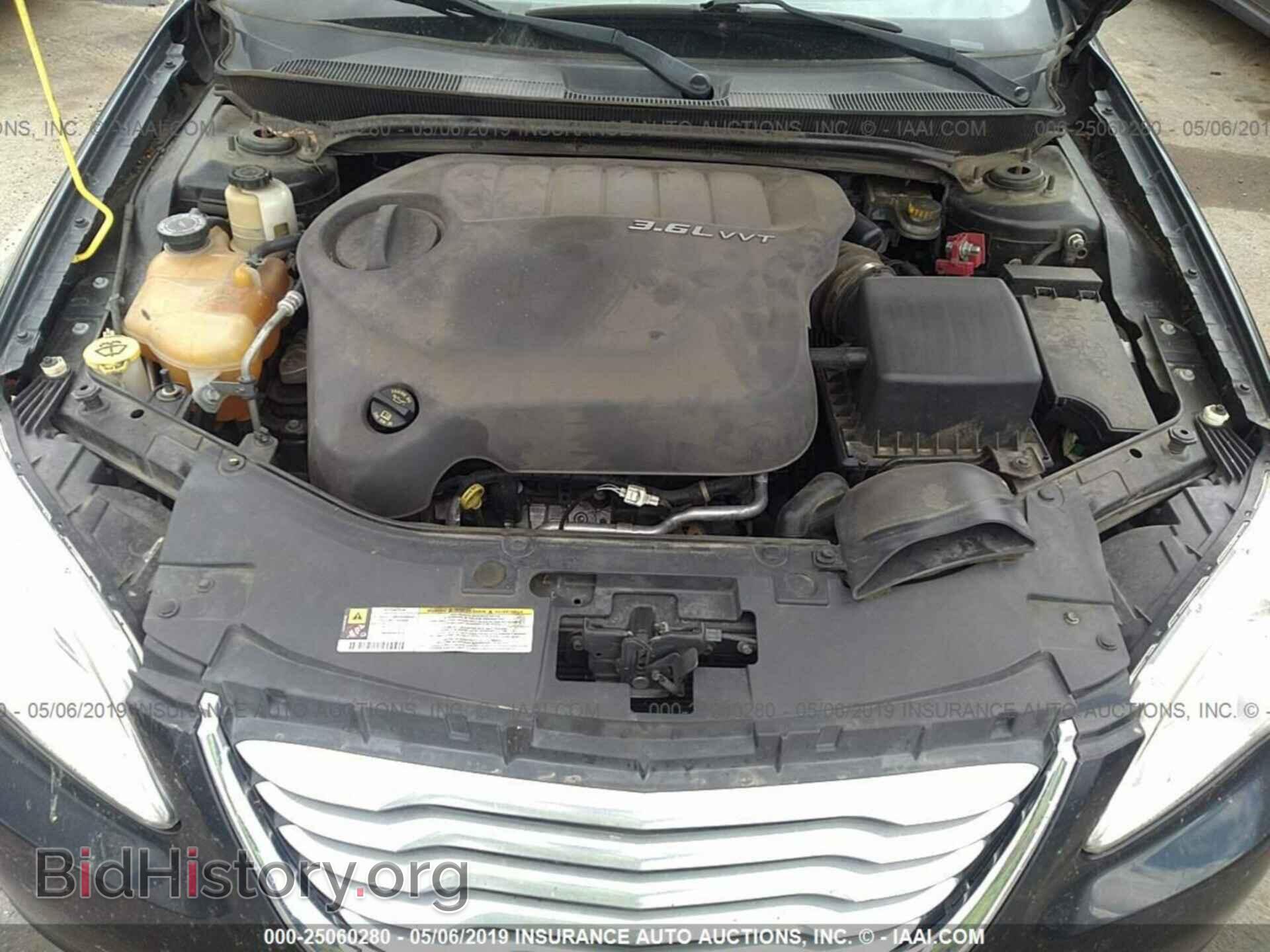 2011 CHRYSLER 200 - VIN: 1C3BC2FG5BN519216 - Фото 10