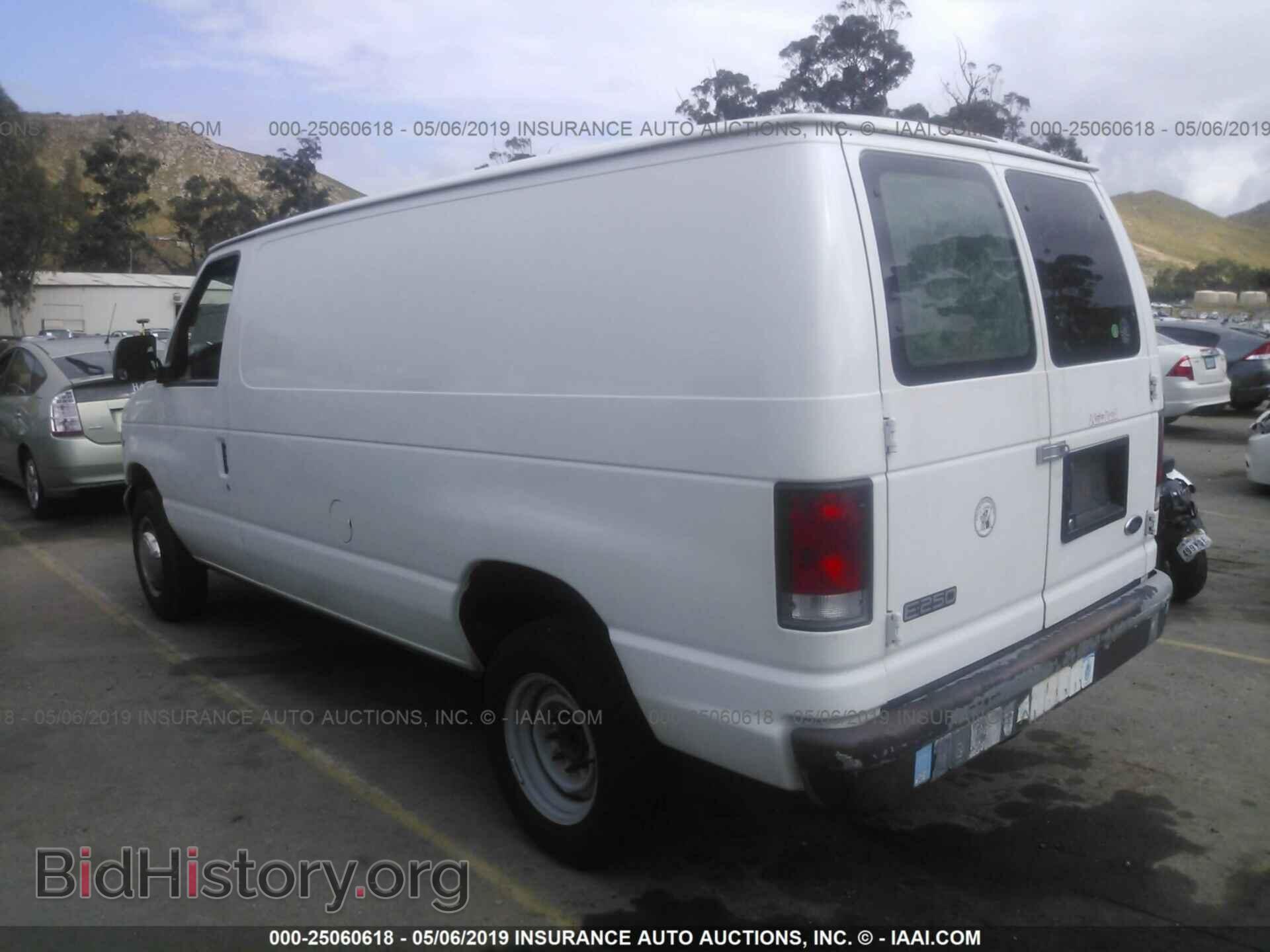 2000 FORD ECONOLINE - VIN: 1FTNE24L2YHB76407 - Photo 3