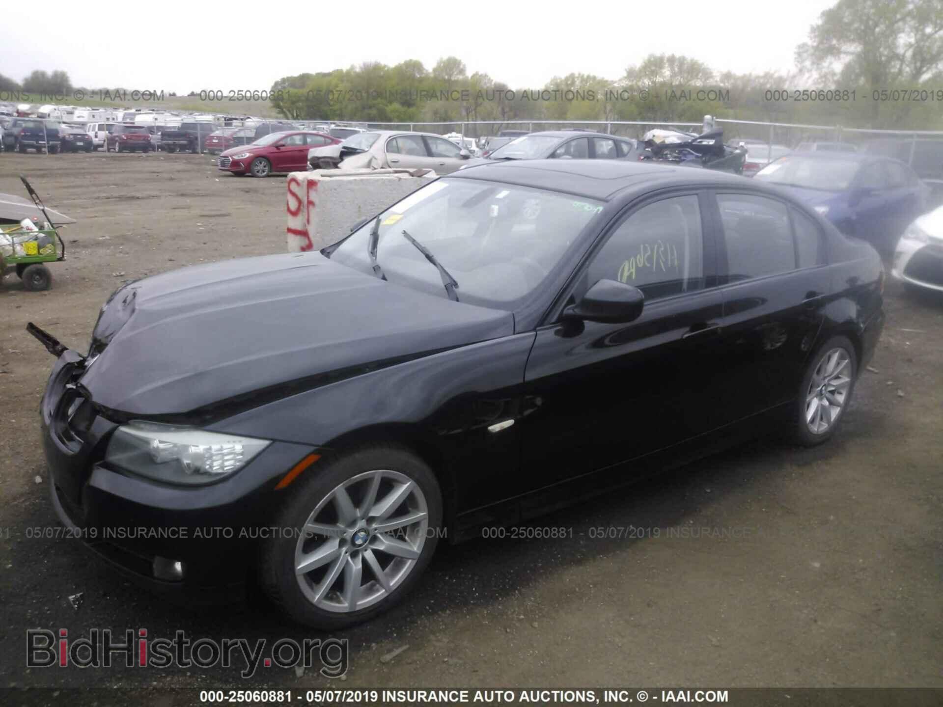 2011 BMW 328 - VIN: WBAPH5C55BA449003 - Фото 2