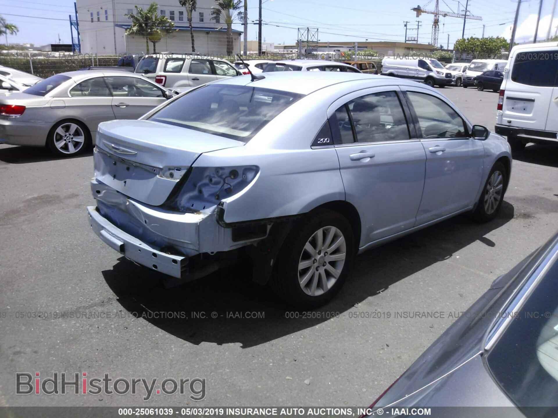 2014 CHRYSLER 200 - VIN: 1C3CCBBB4EN119327 - Photo 4