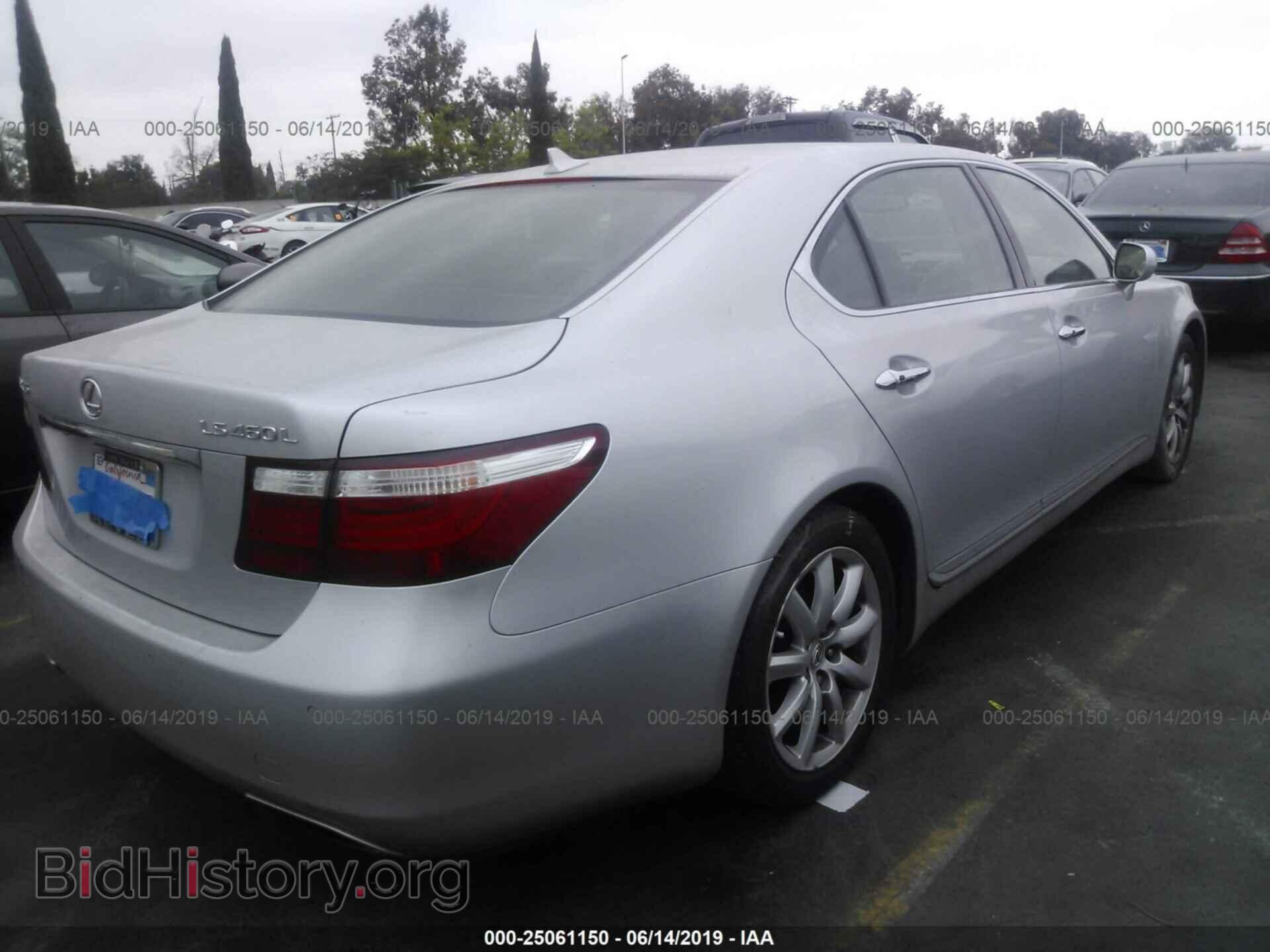 2009 LEXUS LS - VIN: JTHGL46F395036028 - Фото 4