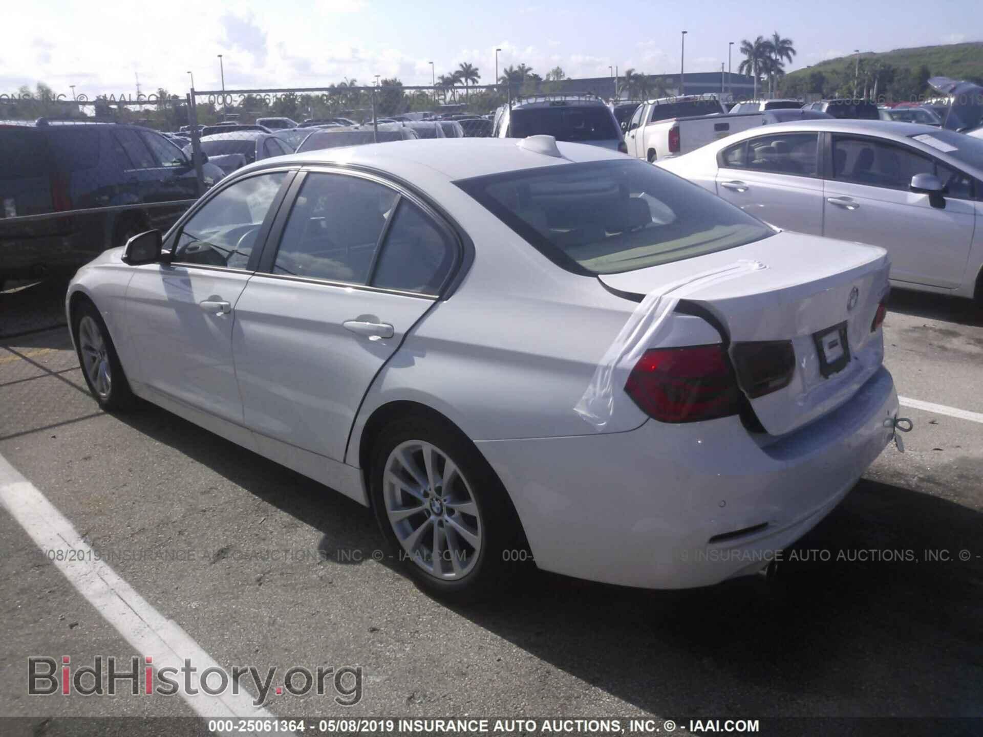 2016 BMW 320 - VIN: WBA8E1G59GNU11631 - Photo 3