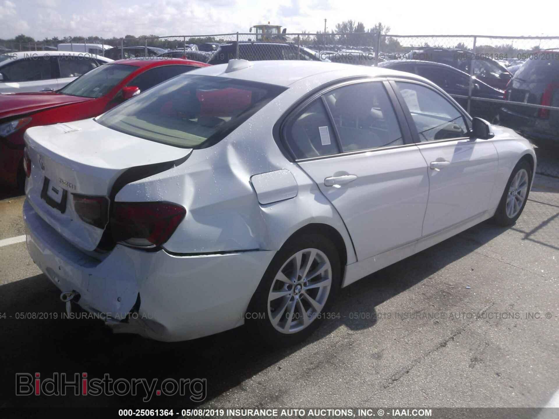 2016 BMW 320 - VIN: WBA8E1G59GNU11631 - Photo 4