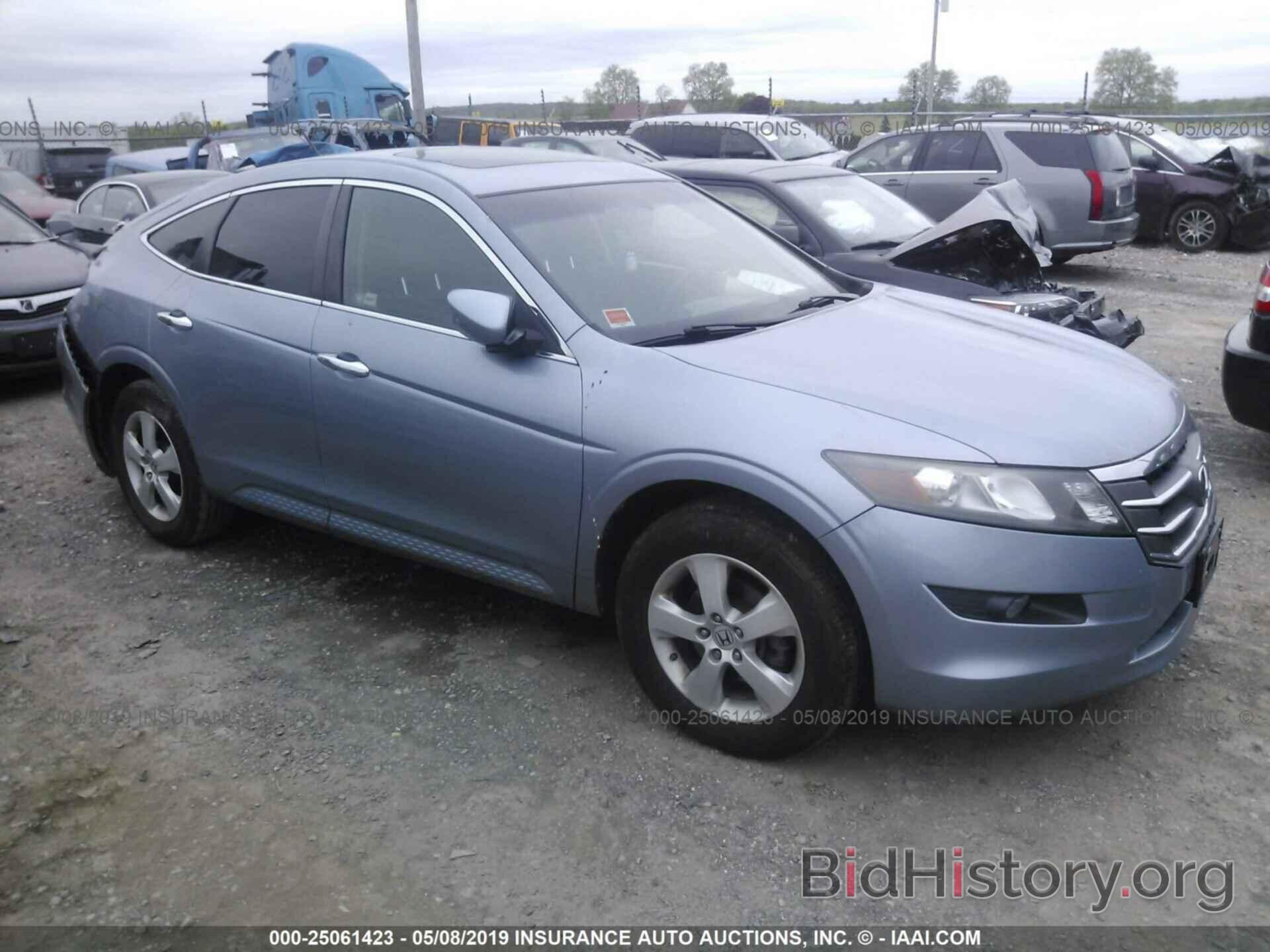 Photo 5J6TF1H33BL001512 - HONDA ACCORD CROSSTOUR 2011