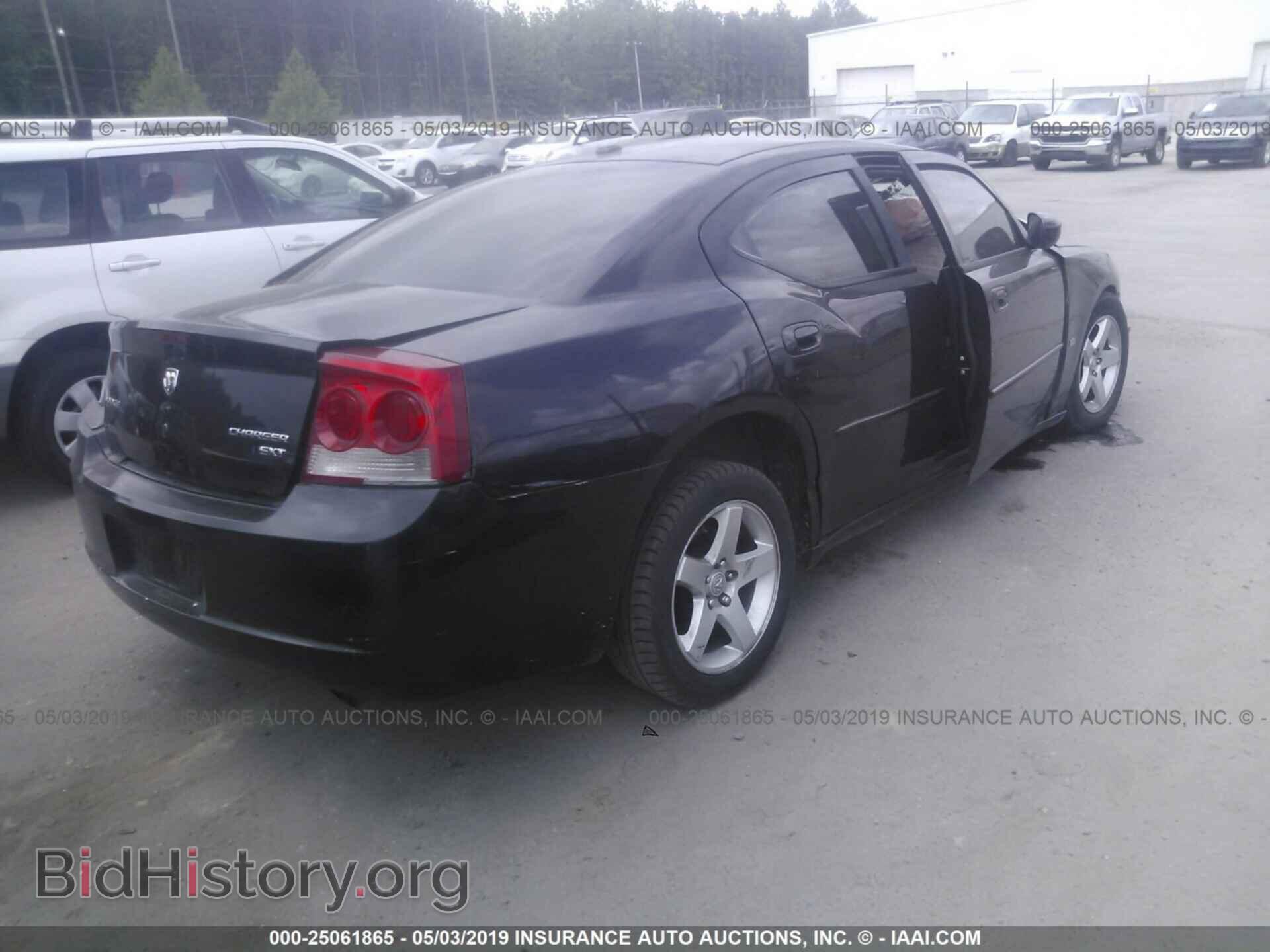 2010 DODGE CHARGER - VIN: 2B3CA3CV5AH237083 - Photo 4