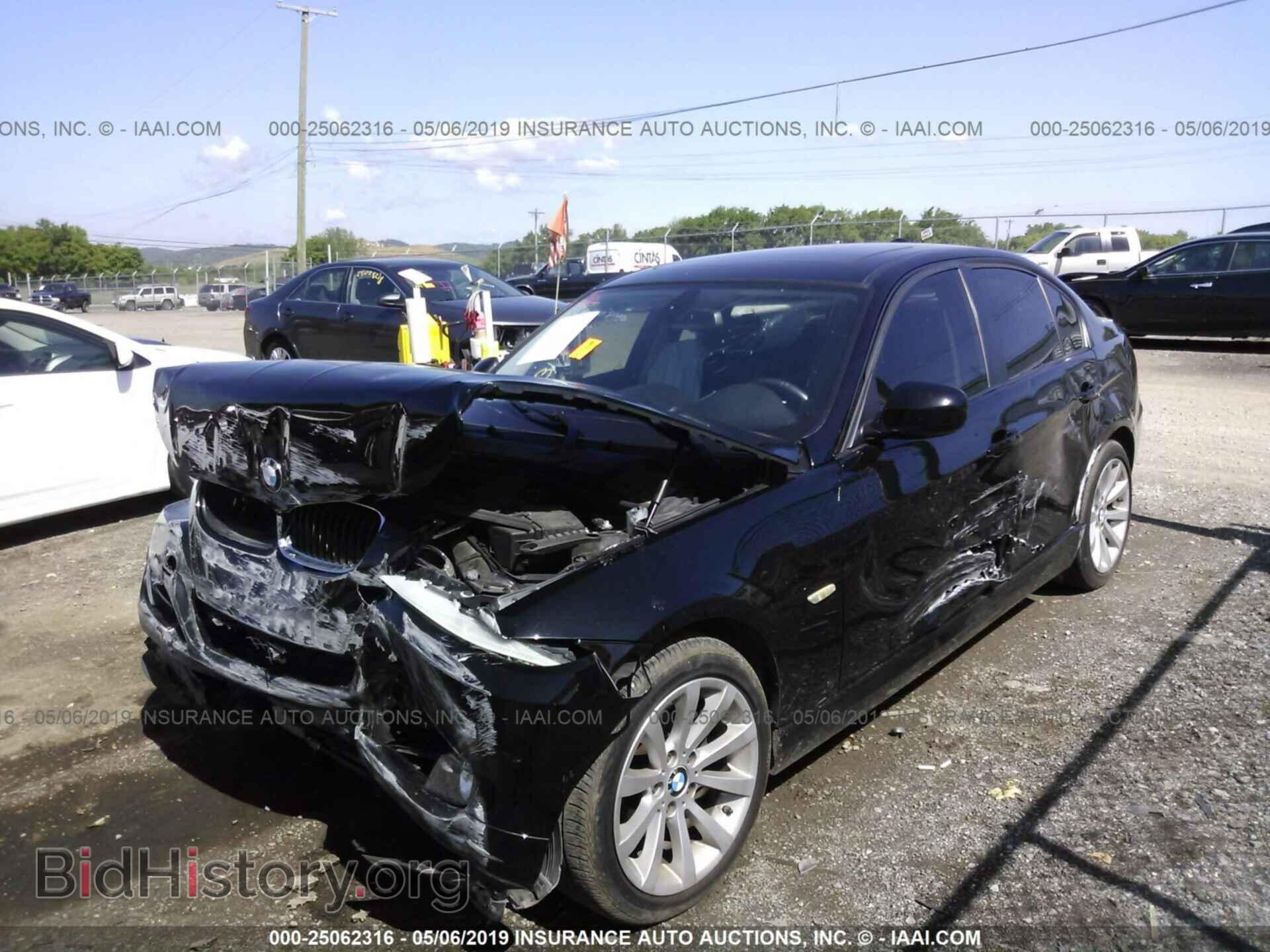 2011 BMW 328 - VIN: WBAPH7C52BE680073 - Фото 2