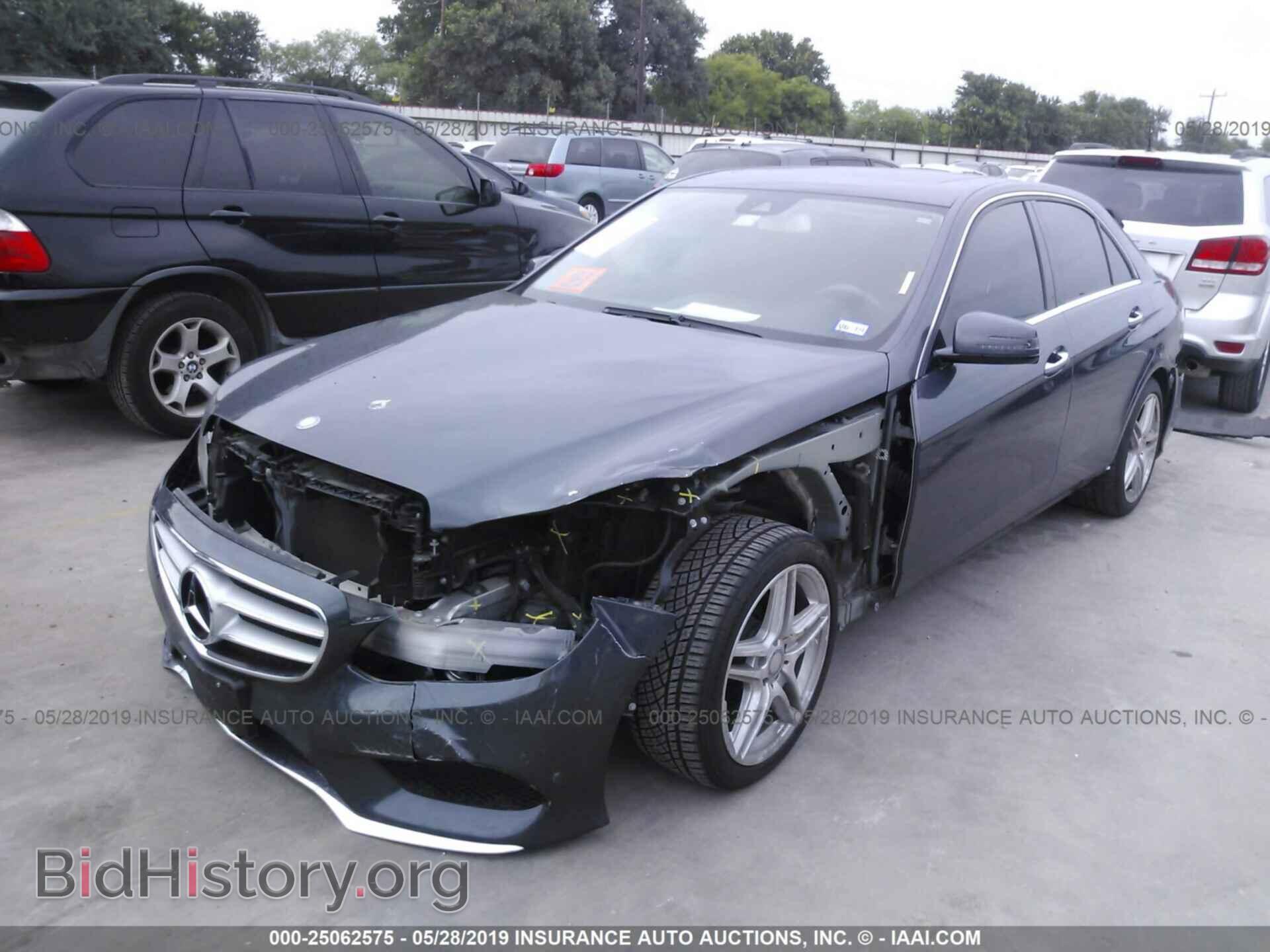 2014 MERCEDES-BENZ E - VIN: WDDHF5KB3EA875223 - Фото 2