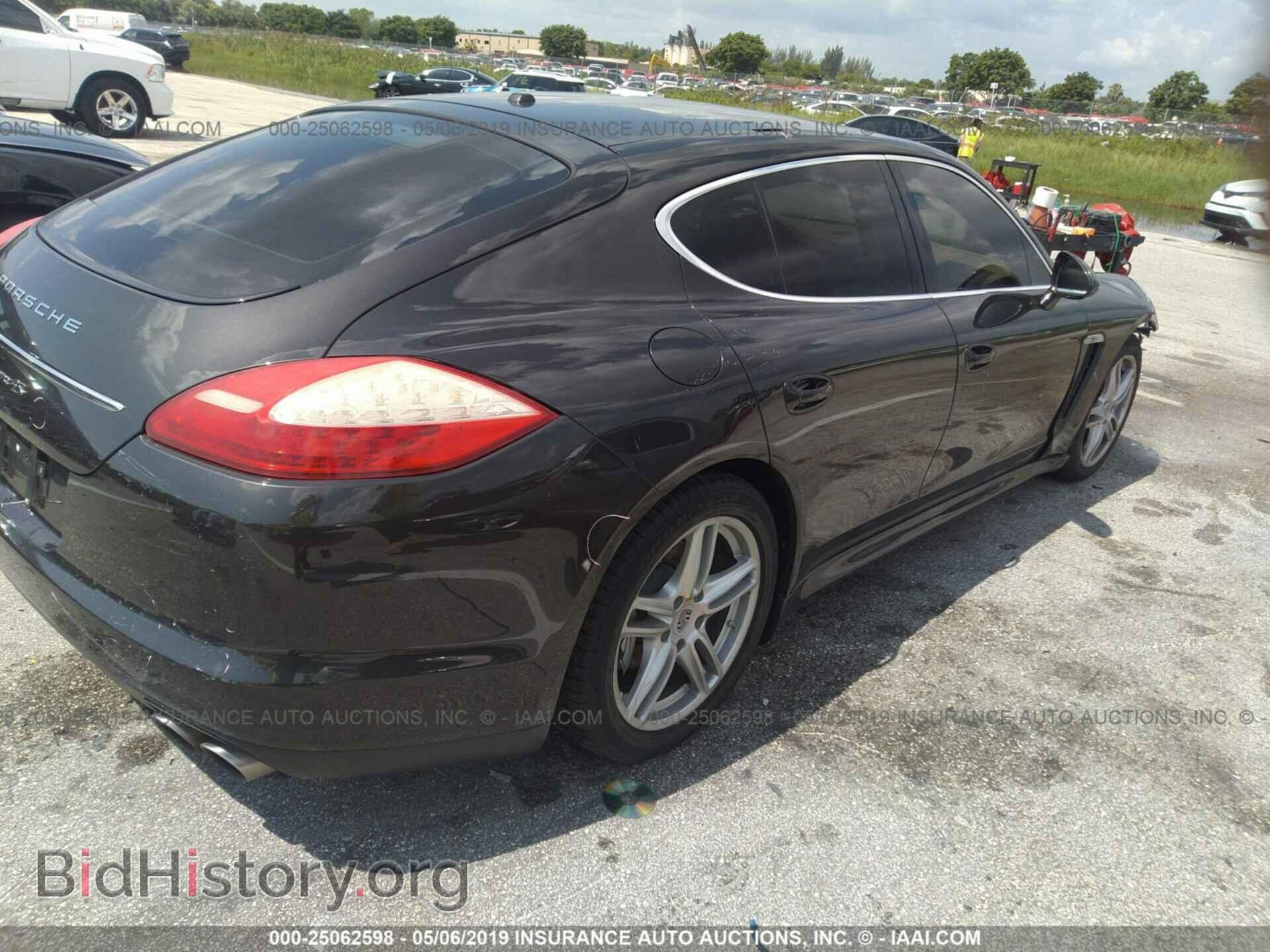 2011 PORSCHE PANAMERA - VIN: WP0AB2A71BL061106 - Photo 4