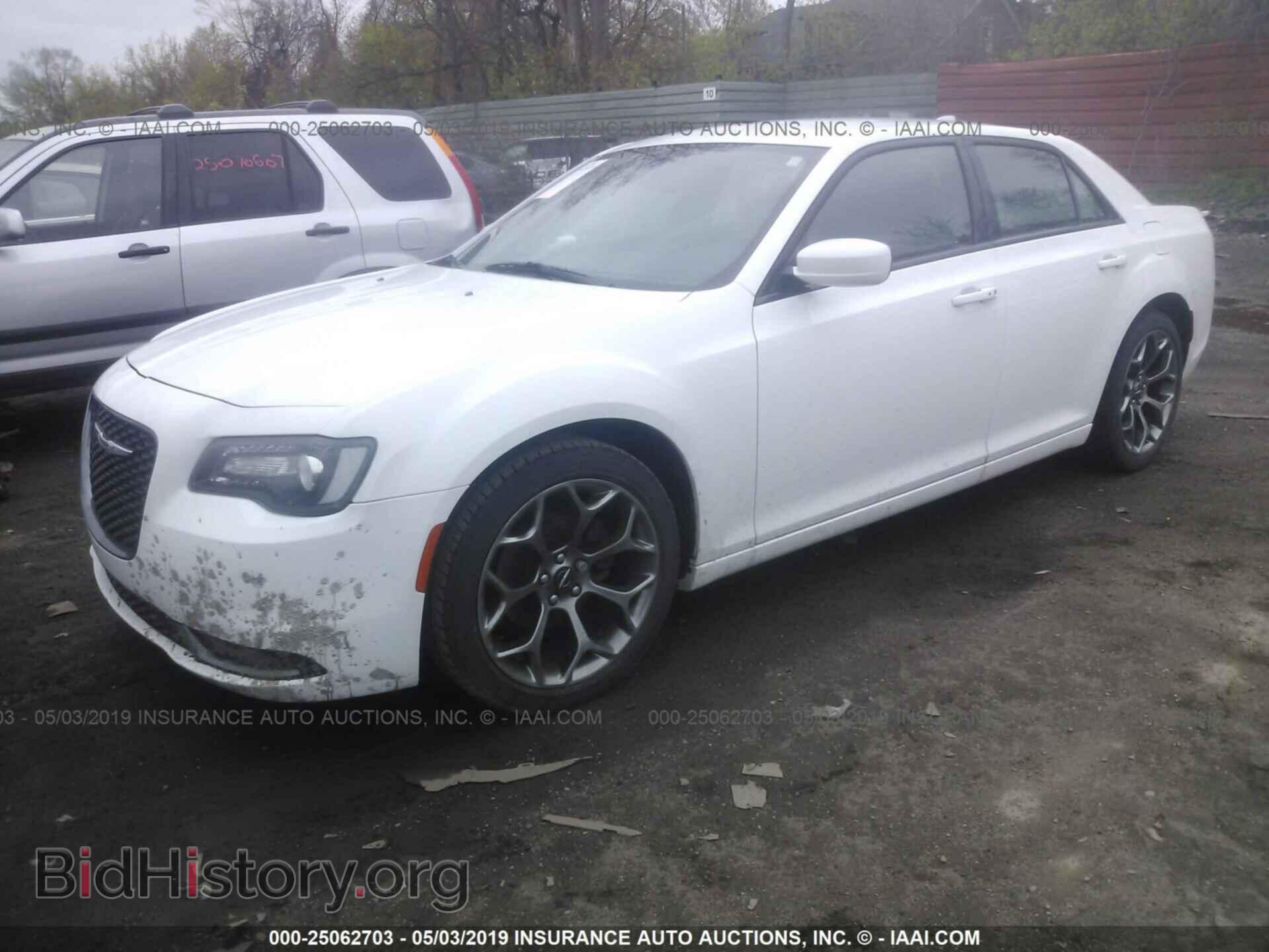2017 CHRYSLER 300 - VIN: 2C3CCABG1HH538805 - Фото 2