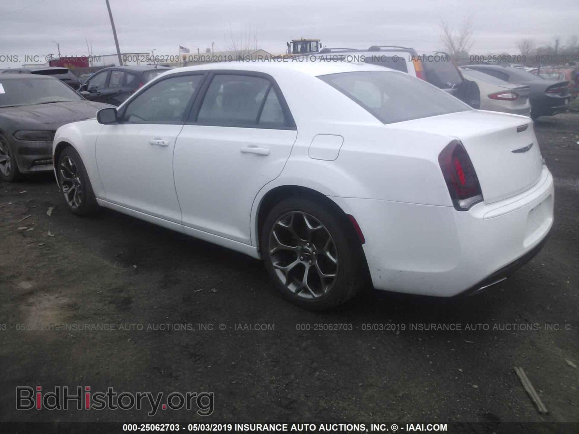 2017 CHRYSLER 300 - VIN: 2C3CCABG1HH538805 - Фото 3