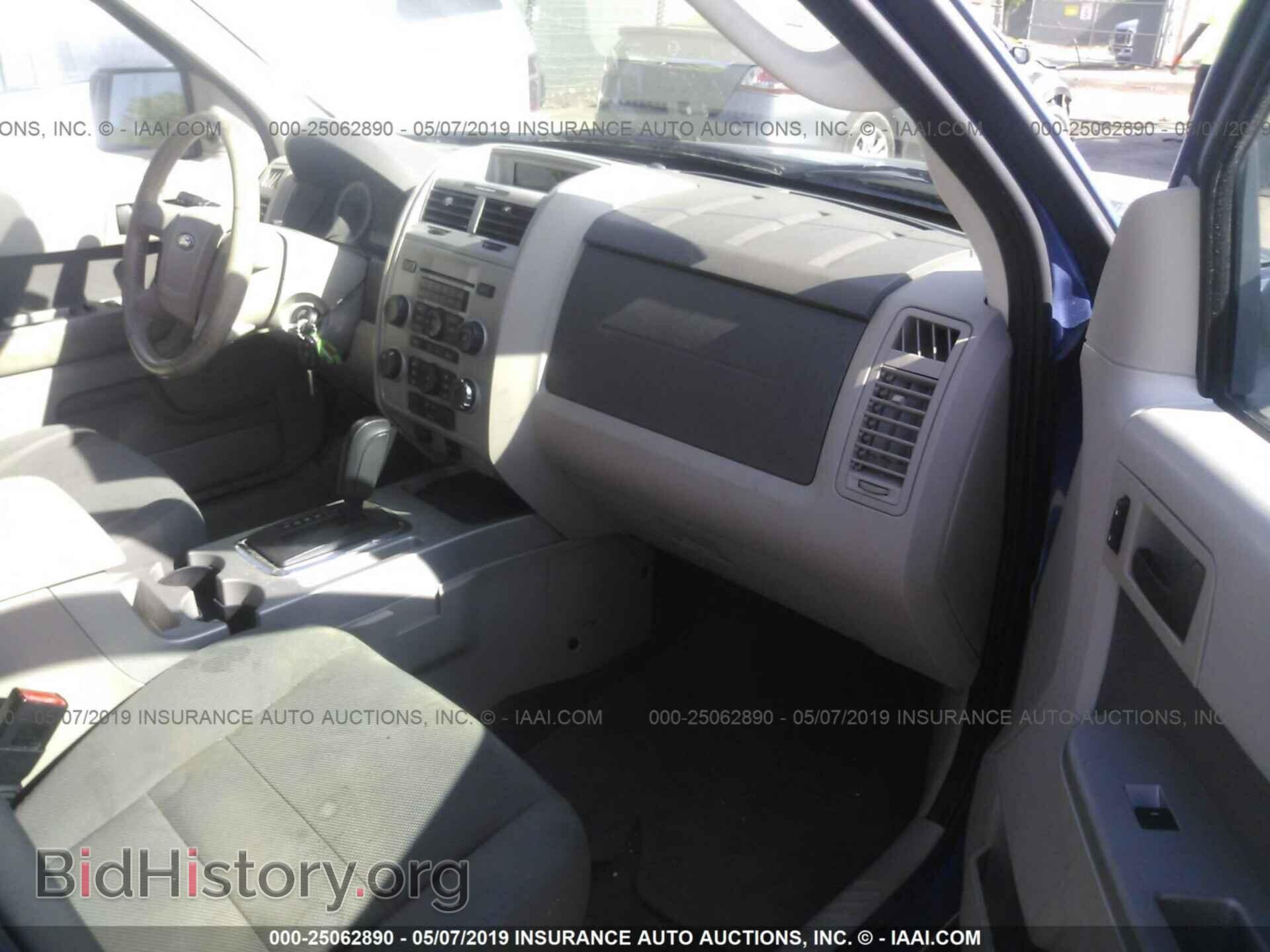 2009 FORD ESCAPE - VIN: 1FMCU03779KA49817 - Фото 5