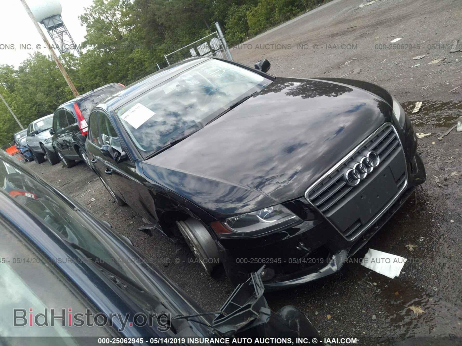 Photo WAUAFAFL7BN044493 - AUDI A4 2011
