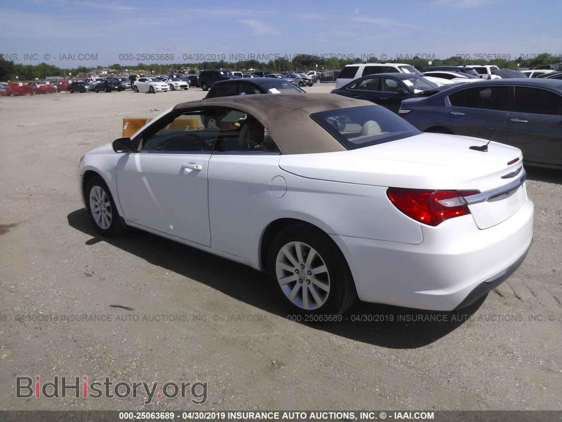 2013 CHRYSLER 200 - VIN: 1C3BCBEB2DN526794 - Фото 3