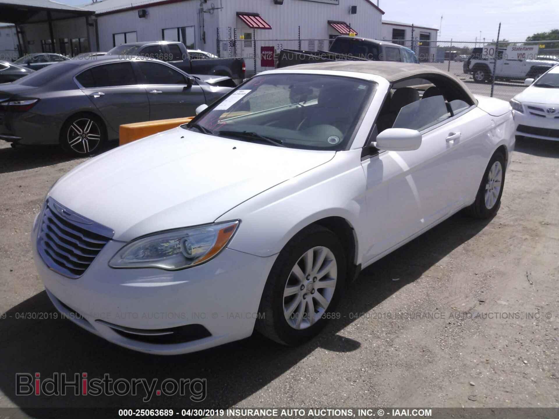 2013 CHRYSLER 200 - VIN: 1C3BCBEB2DN526794 - Фото 6