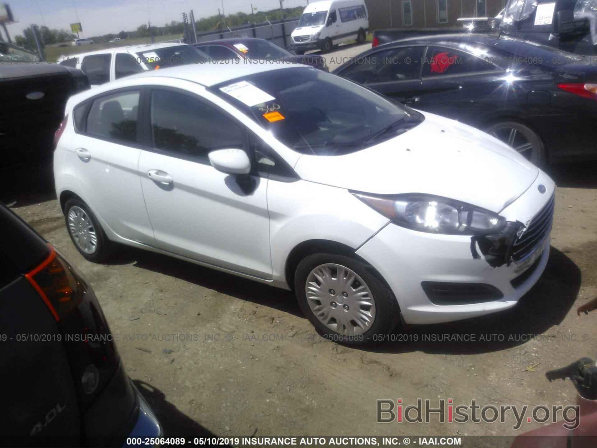 Photo 3FADP4TJ0FM217388 - FORD FIESTA 2015