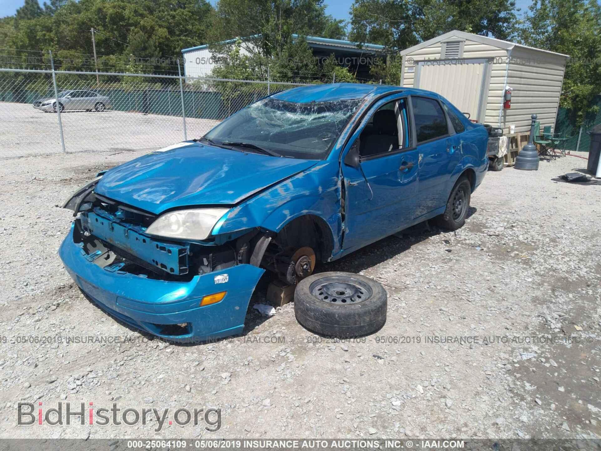 2007 FORD FOCUS - VIN: 1FAFP34N97W199821 - Photo 2