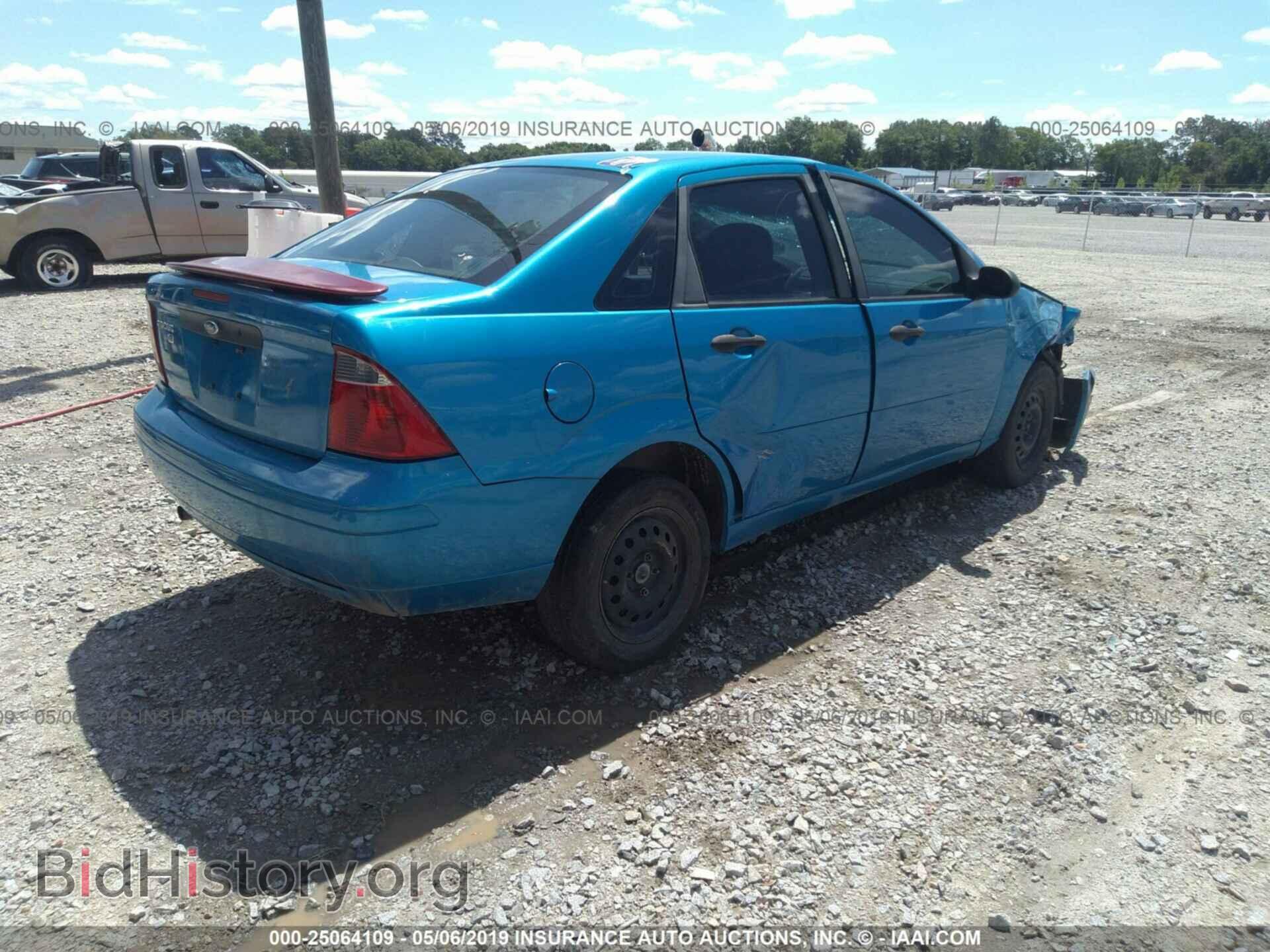 2007 FORD FOCUS - VIN: 1FAFP34N97W199821 - Photo 4