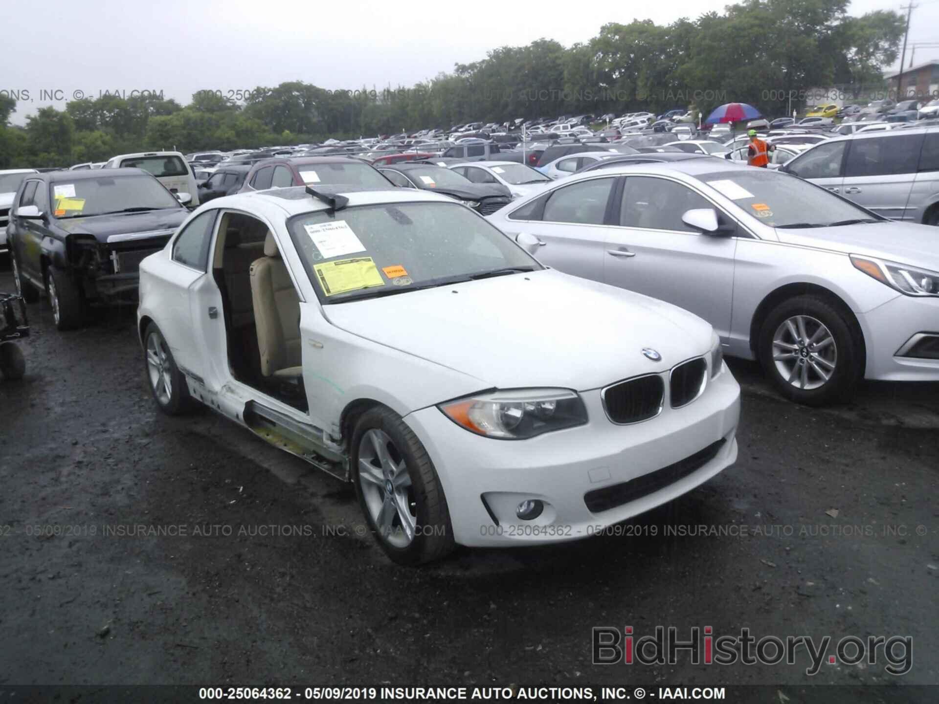 Photo WBAUP7C56CVP22171 - BMW 128 2012