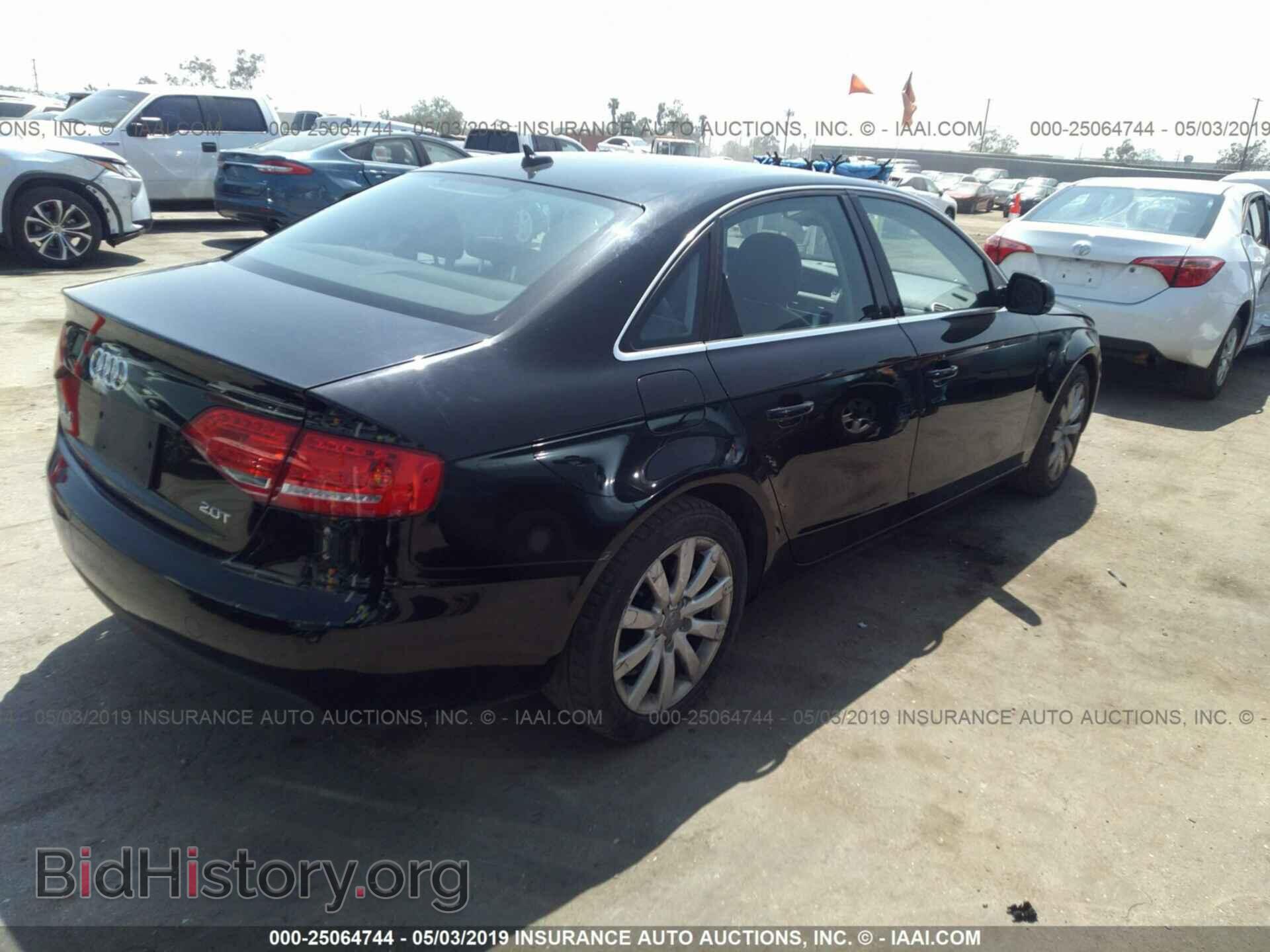2011 AUDI A4 - VIN: WAUEFAFL7BN046827 - Фото 4
