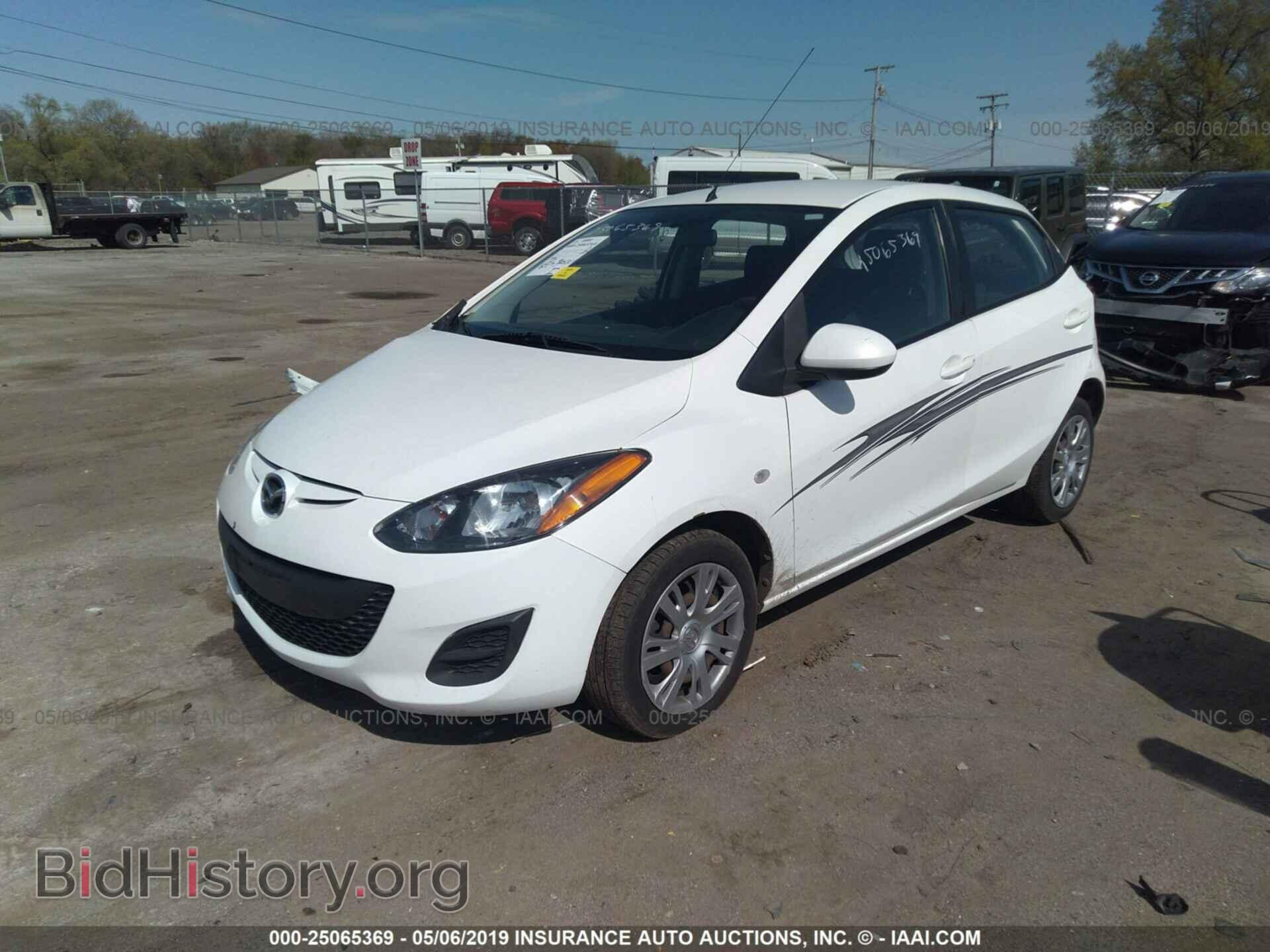 2014 MAZDA MAZDA2 - VIN: JM1DE1KY8E0177625 - Фото 2