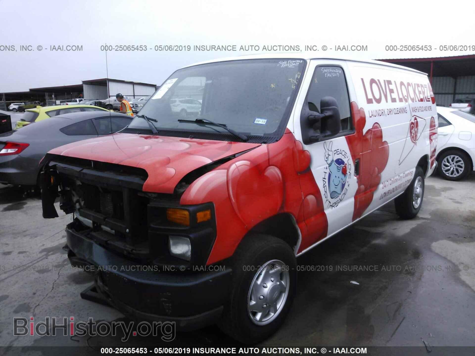 2010 FORD ECONOLINE - VIN: 1FTNE1EW1ADA56209 - Фото 2