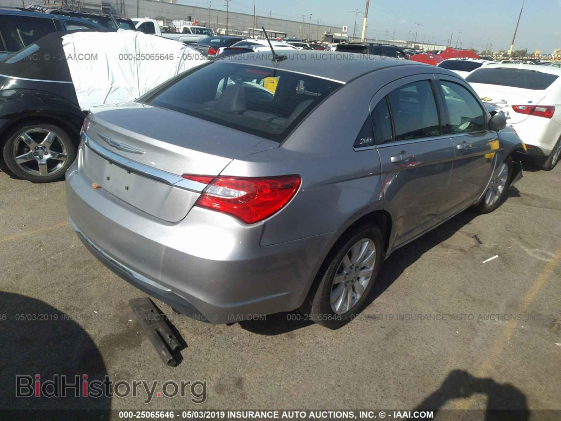 2014 CHRYSLER 200 - VIN: 1C3CCBBB8EN107763 - Фото 4