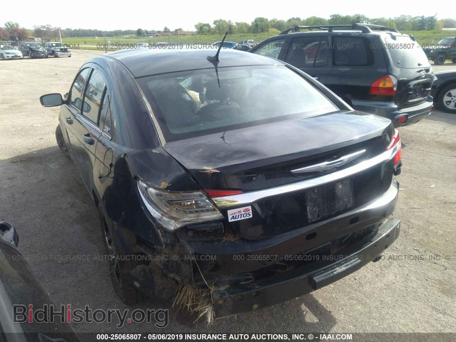 2012 CHRYSLER 200 - VIN: 1C3CCBAB3CN218736 - Фото 3