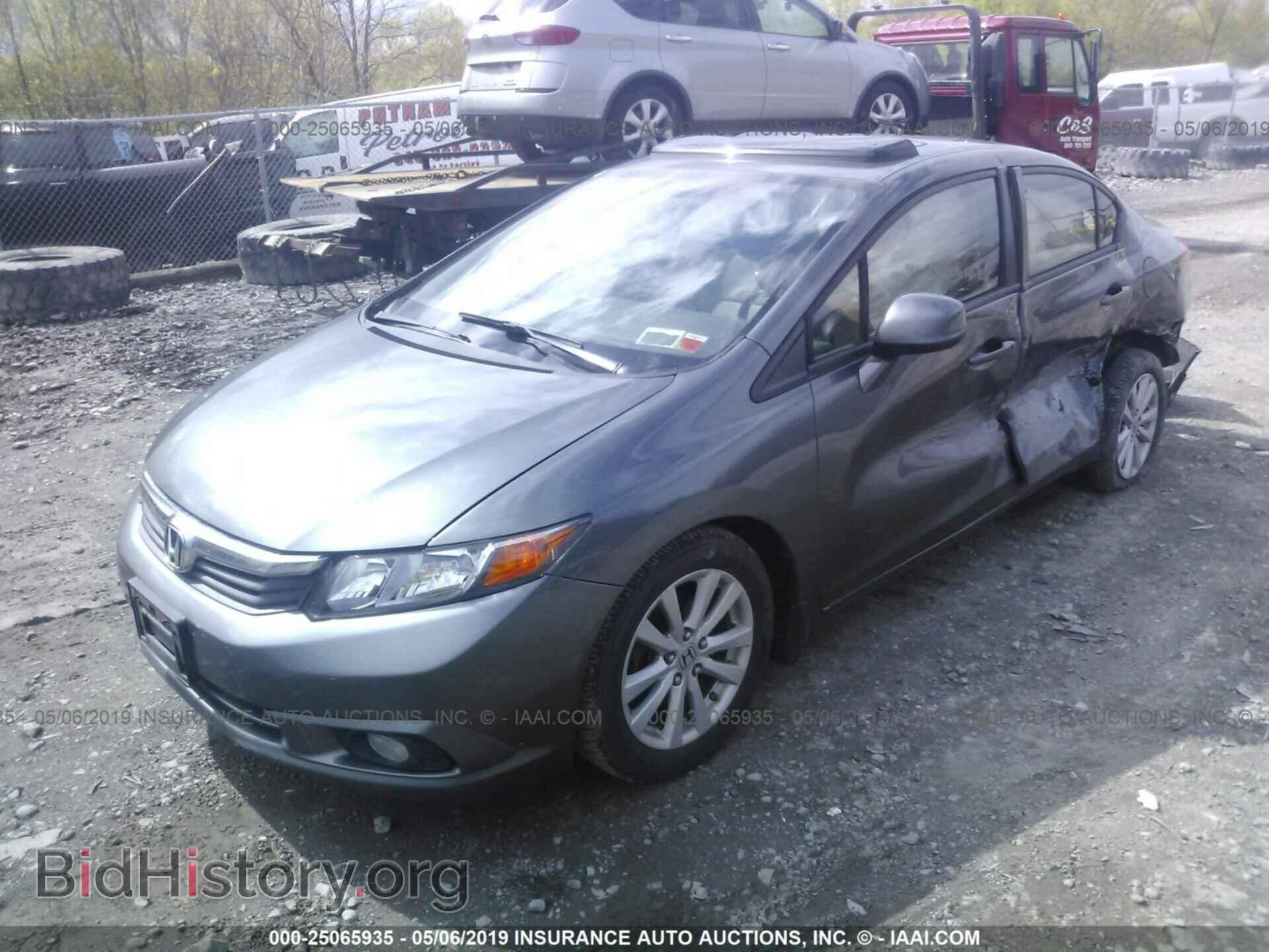 2012 HONDA CIVIC - VIN: 2HGFB2F83CH520756 - Фото 2