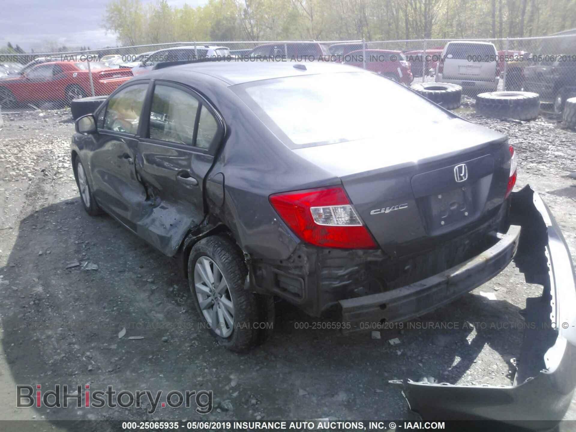2012 HONDA CIVIC - VIN: 2HGFB2F83CH520756 - Фото 3