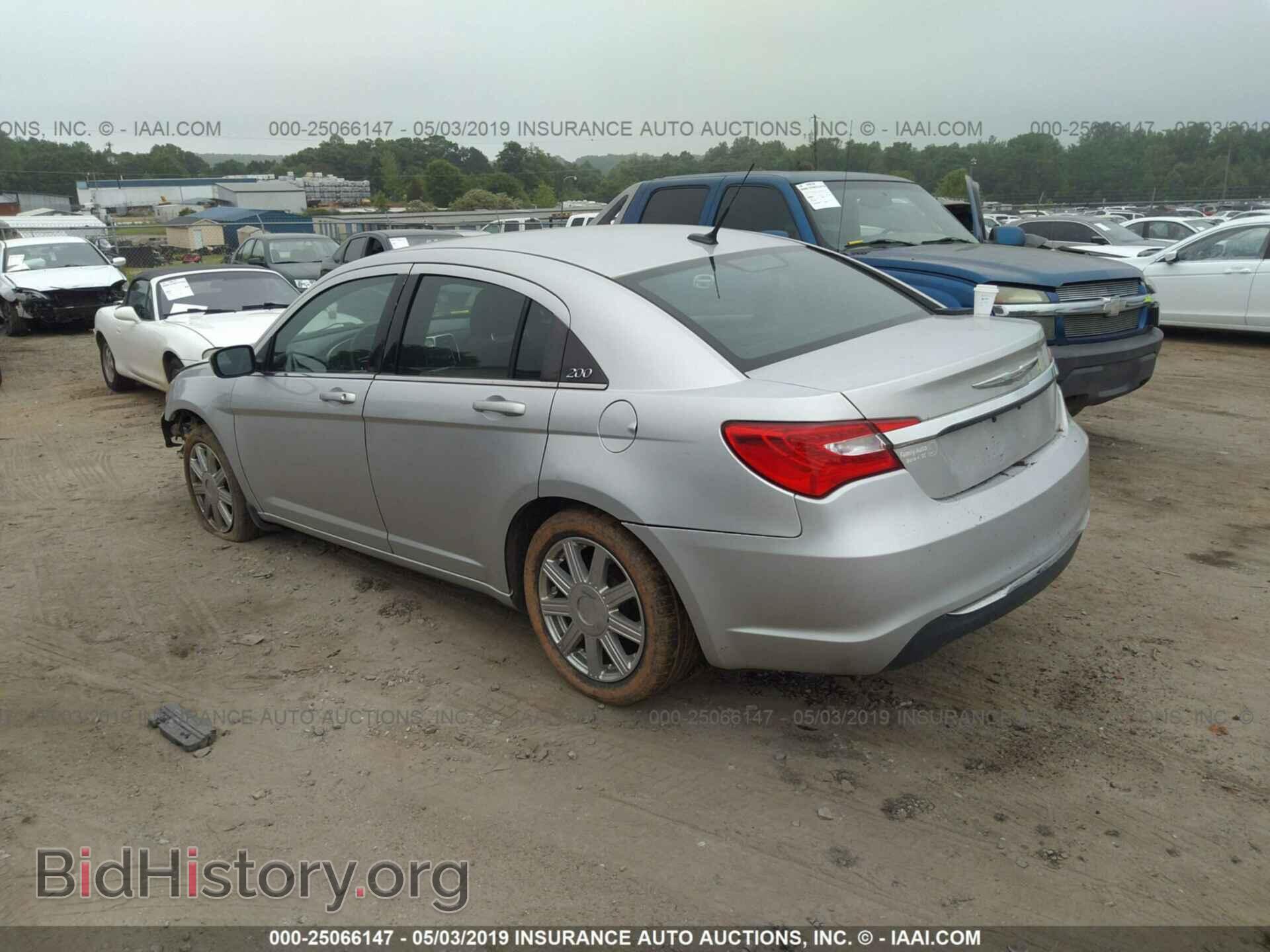 2011 CHRYSLER 200 - VIN: 1C3BC4FB1BN535428 - Photo 3