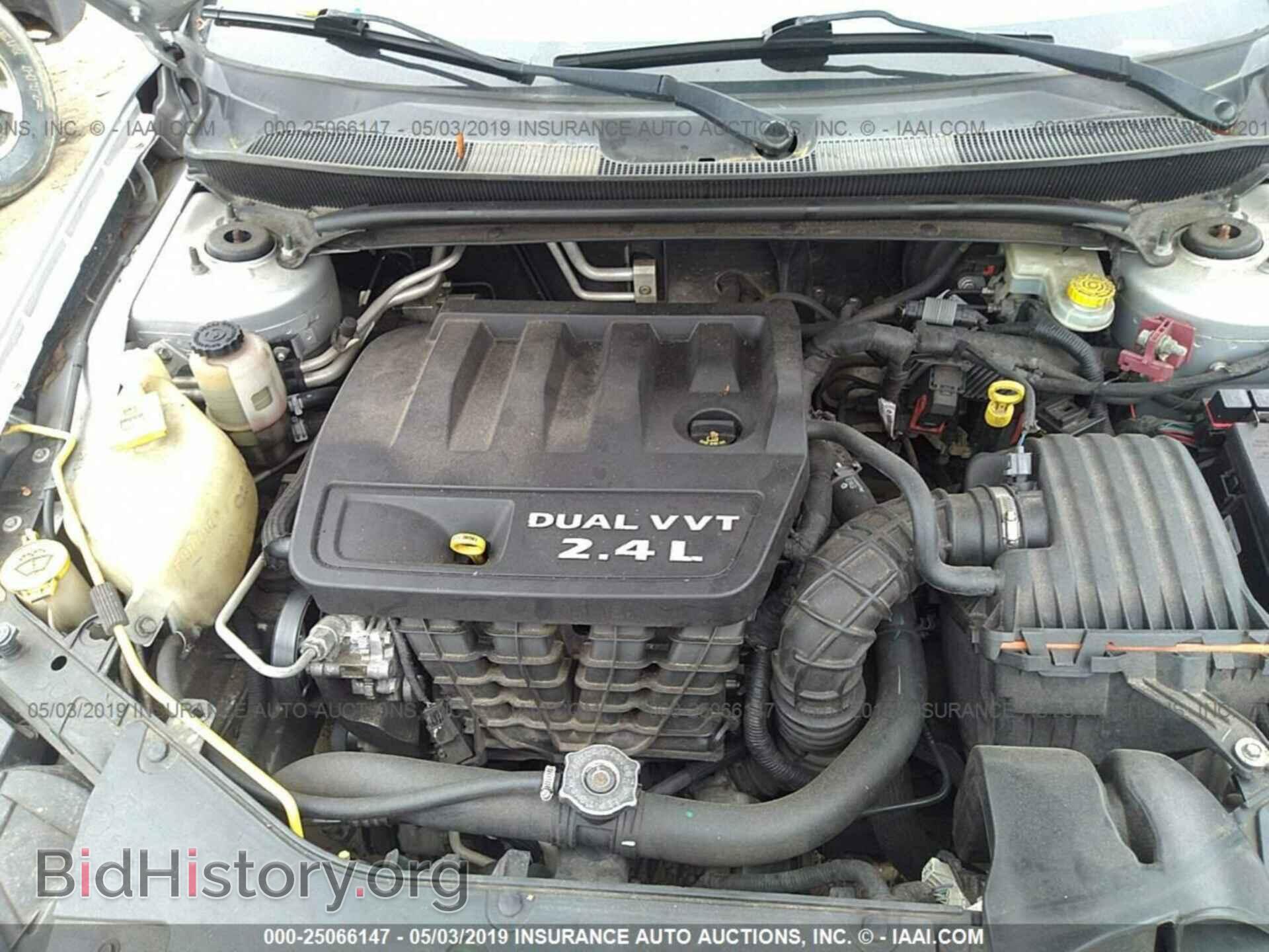 2011 CHRYSLER 200 - VIN: 1C3BC4FB1BN535428 - Photo 10