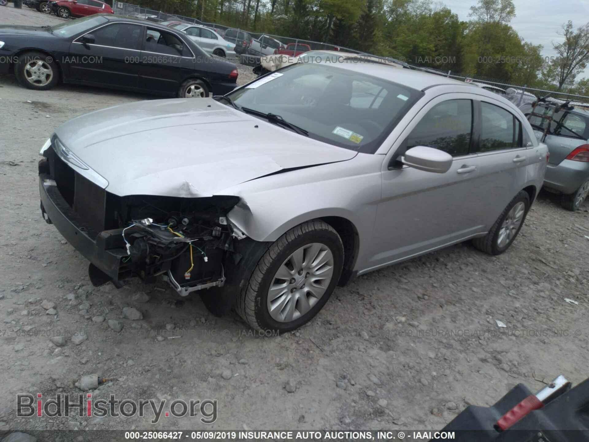 2012 CHRYSLER 200 - VIN: 1C3CCBAB2CN292231 - Фото 2