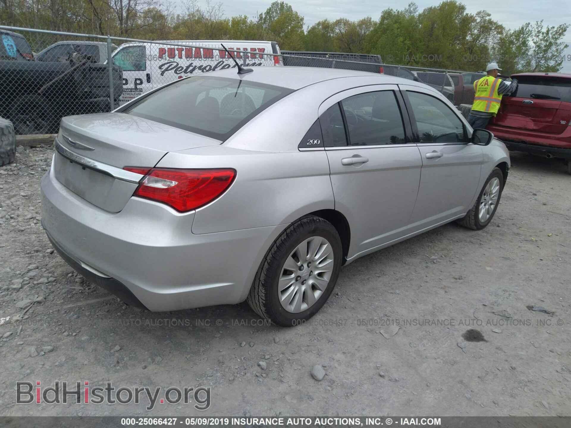 2012 CHRYSLER 200 - VIN: 1C3CCBAB2CN292231 - Фото 4