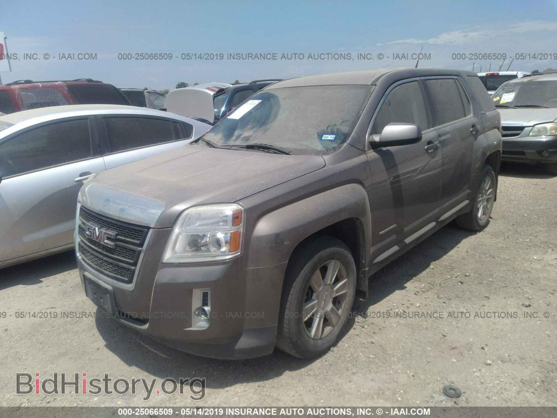 2010 GMC TERRAIN - VIN: 2CTALBEW4A6235888 - Photo 2