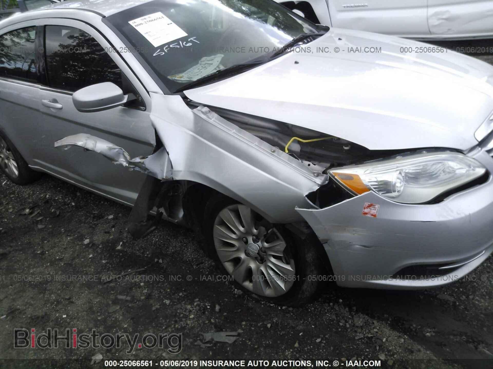 2011 CHRYSLER 200 - VIN: 1C3BC4FB8BN542666 - Фото 6