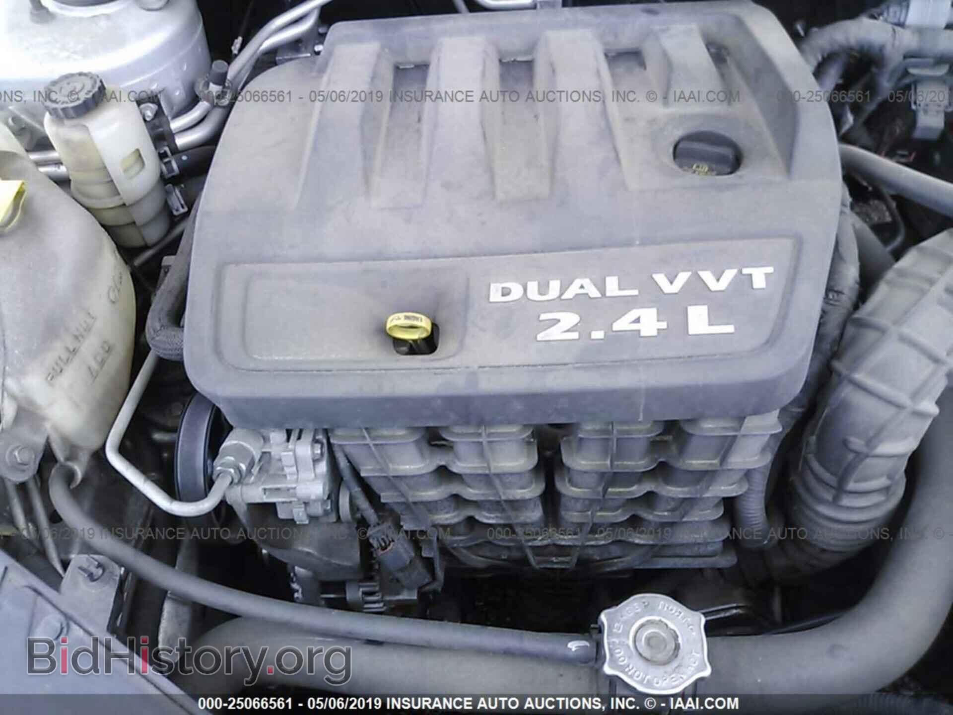 2011 CHRYSLER 200 - VIN: 1C3BC4FB8BN542666 - Фото 10