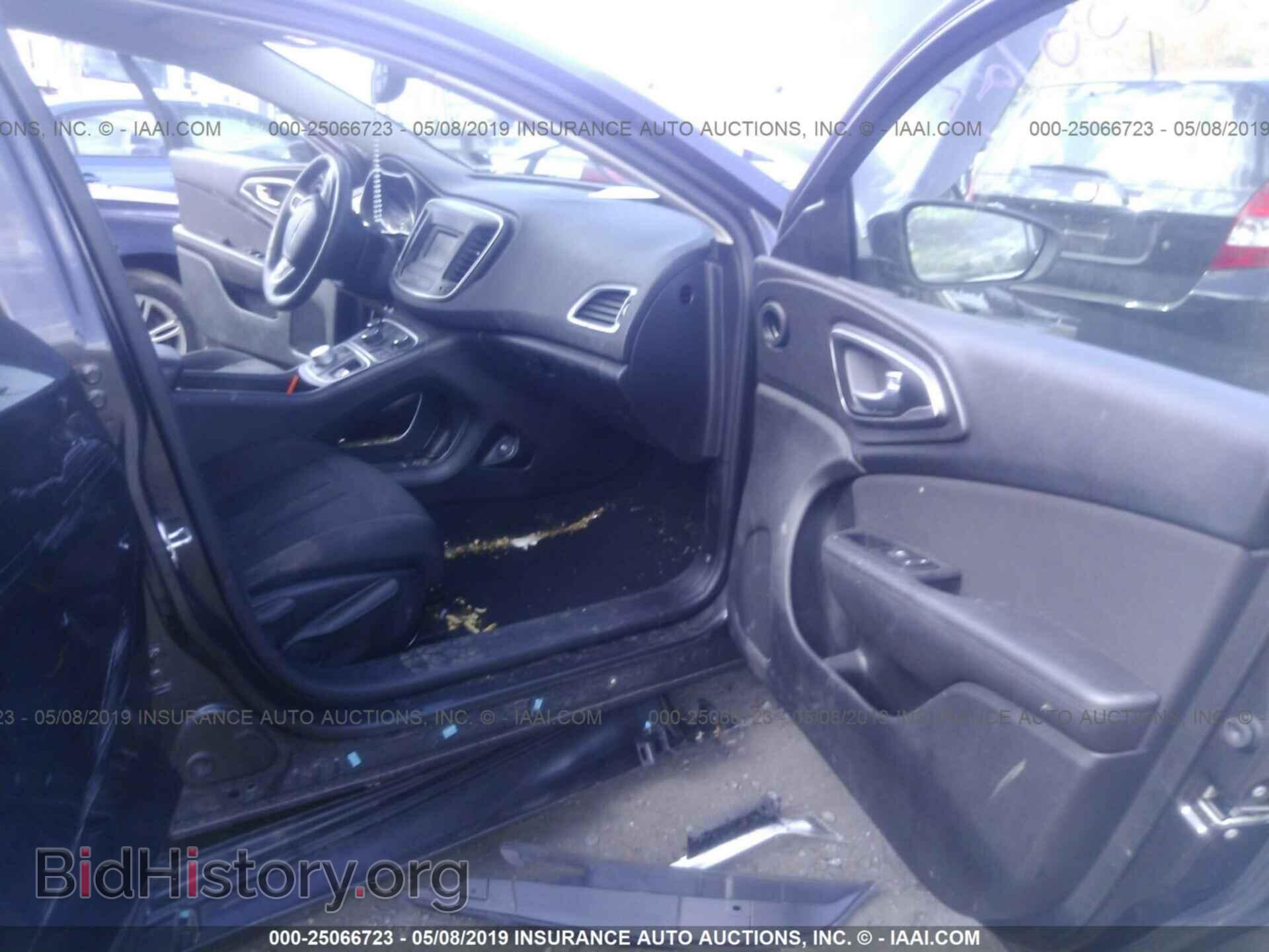 2016 CHRYSLER 200 - VIN: 1C3CCCAB7GN115976 - Photo 5