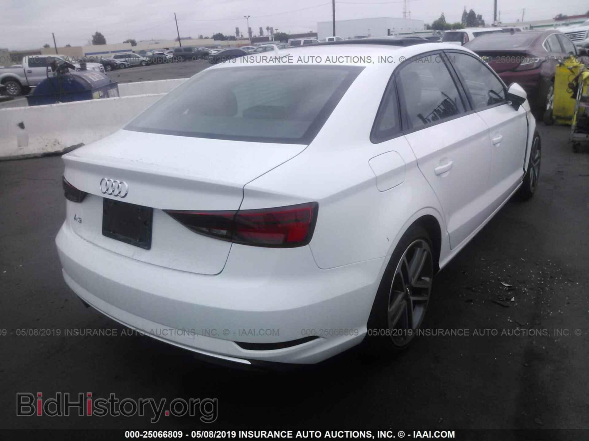 2017 AUDI A3 - VIN: WAUAUGFF0H1056455 - Фото 4