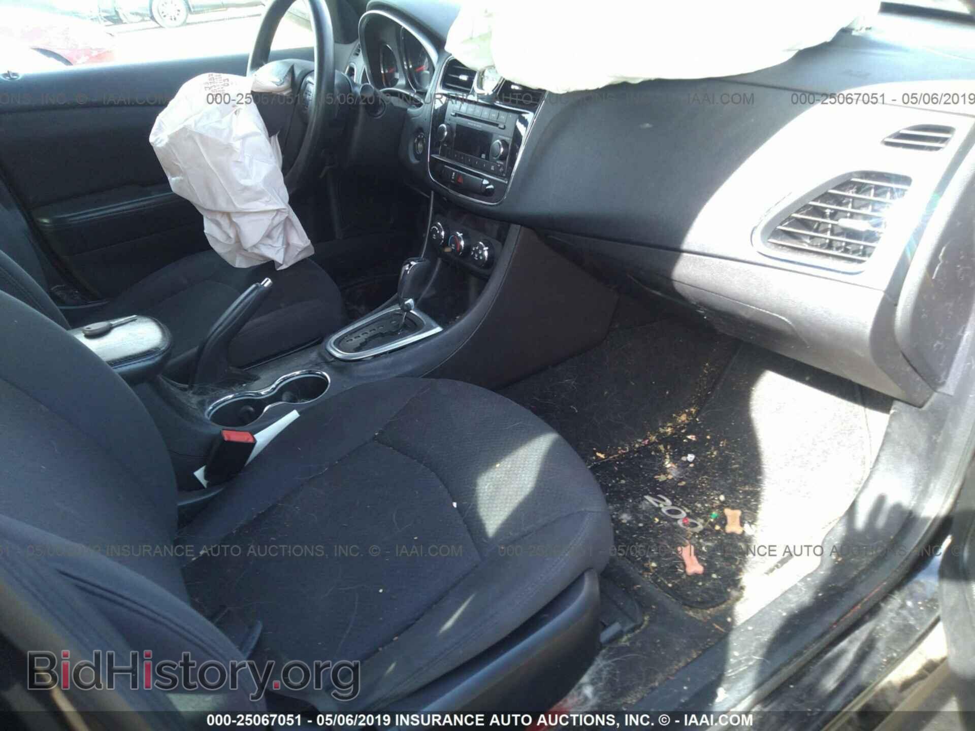 2012 CHRYSLER 200 - VIN: 1C3CCBAB7CN256616 - Фото 5
