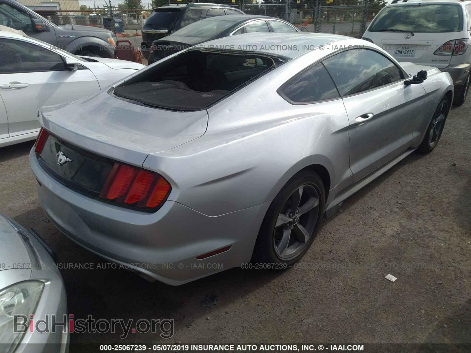 2016 FORD MUSTANG - VIN: 1FA6P8AM0G5225446 - Фото 4